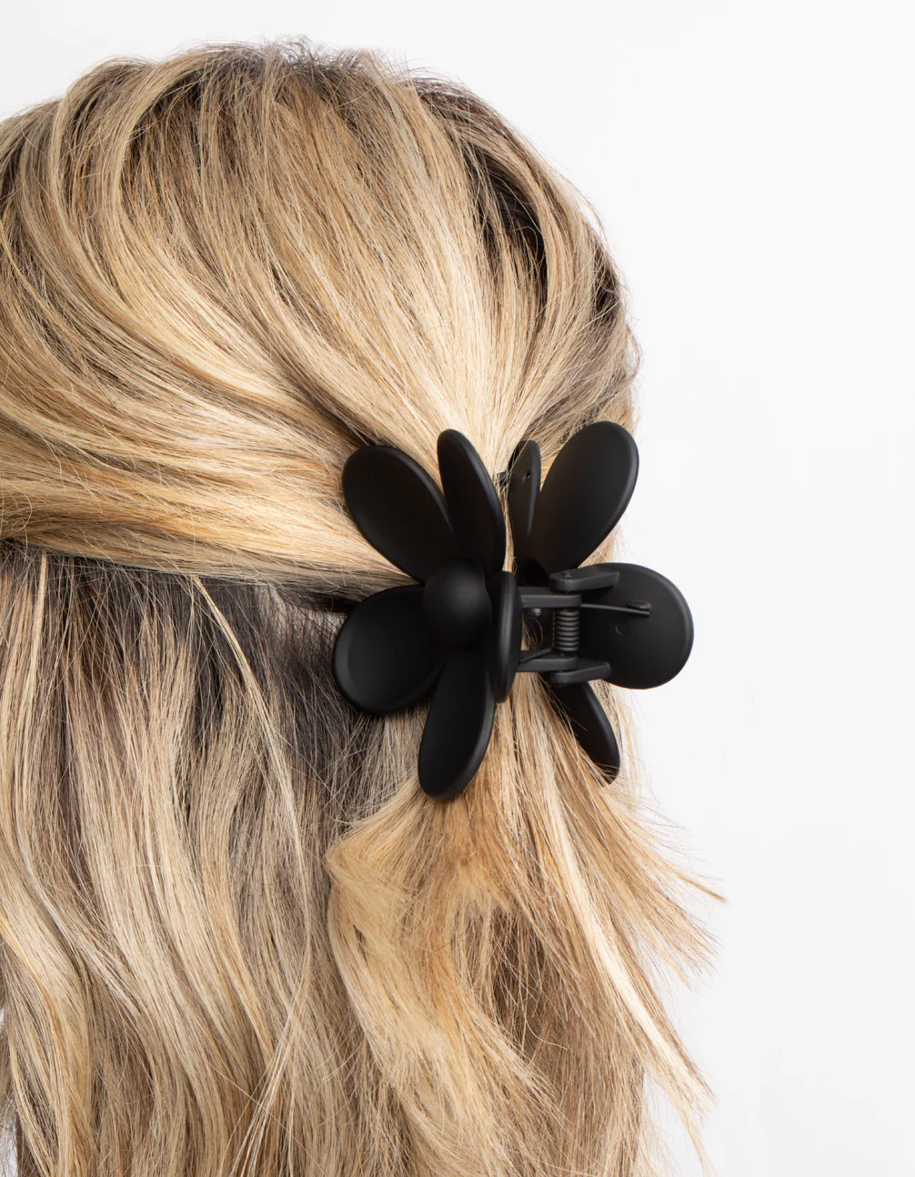 90s Black Daisy Flower Claw Clip - Image 2