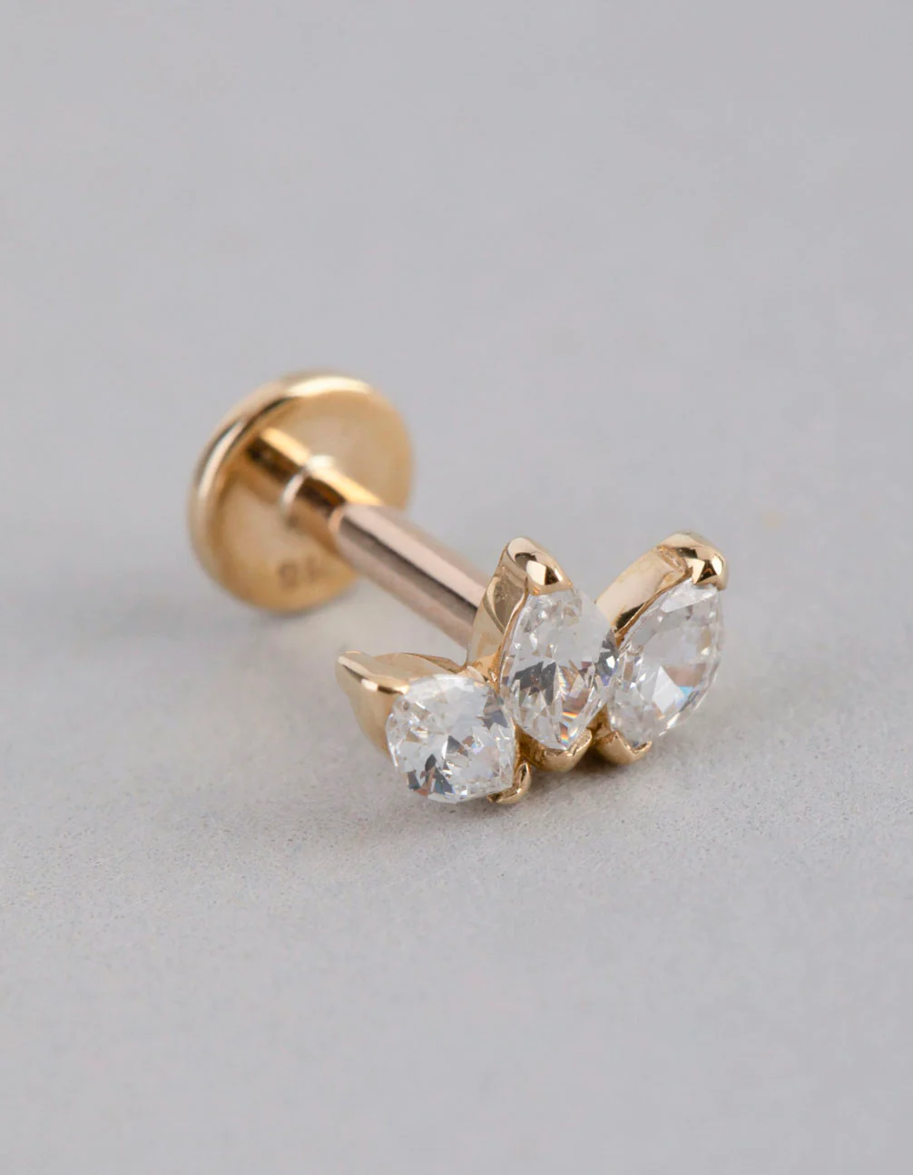 9ct Gold Cubic Zirconia Cluster Flat Back - Image 2
