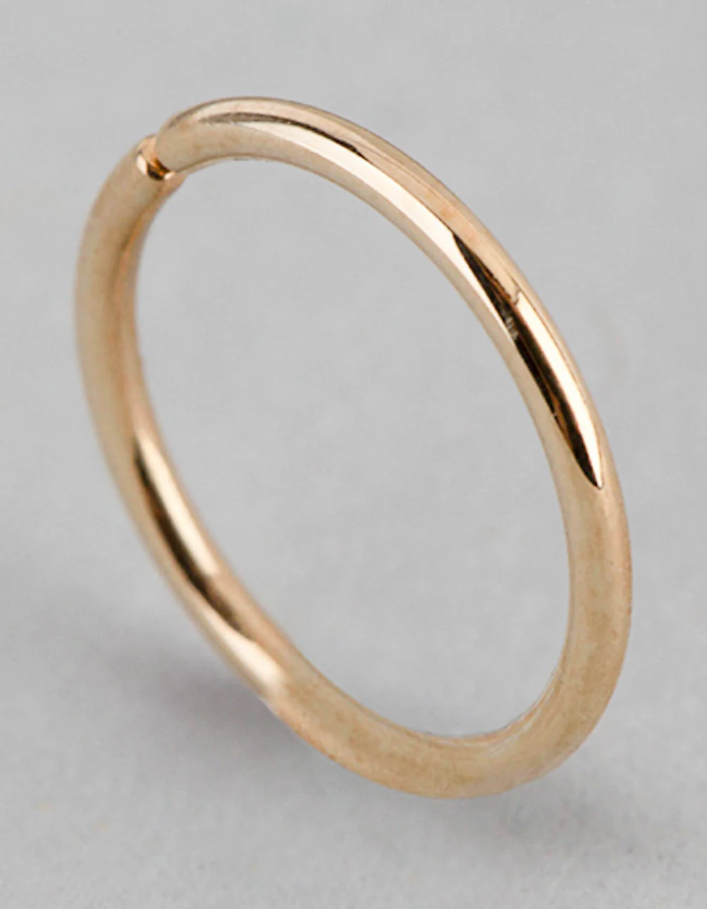 9ct Gold Polished 8mm Nose Ring - Image 3