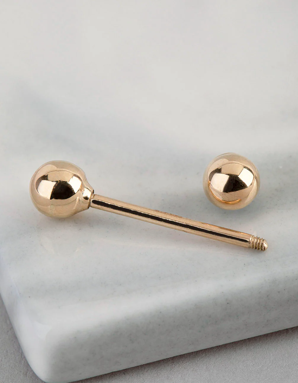 9ct Gold Polished Ball Belly Ring - Image 3