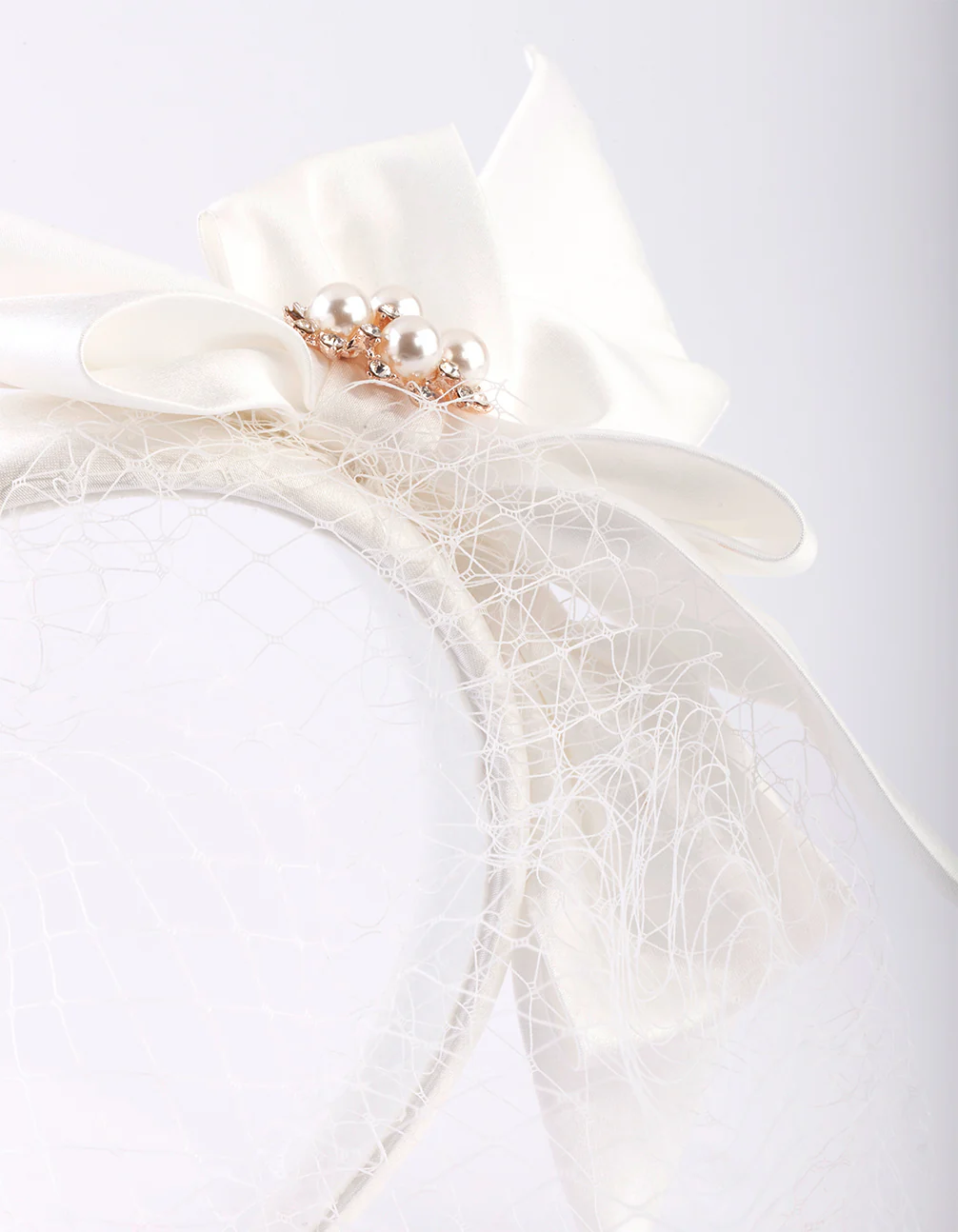 White Bow Pearl & Veil Headband - Image 2