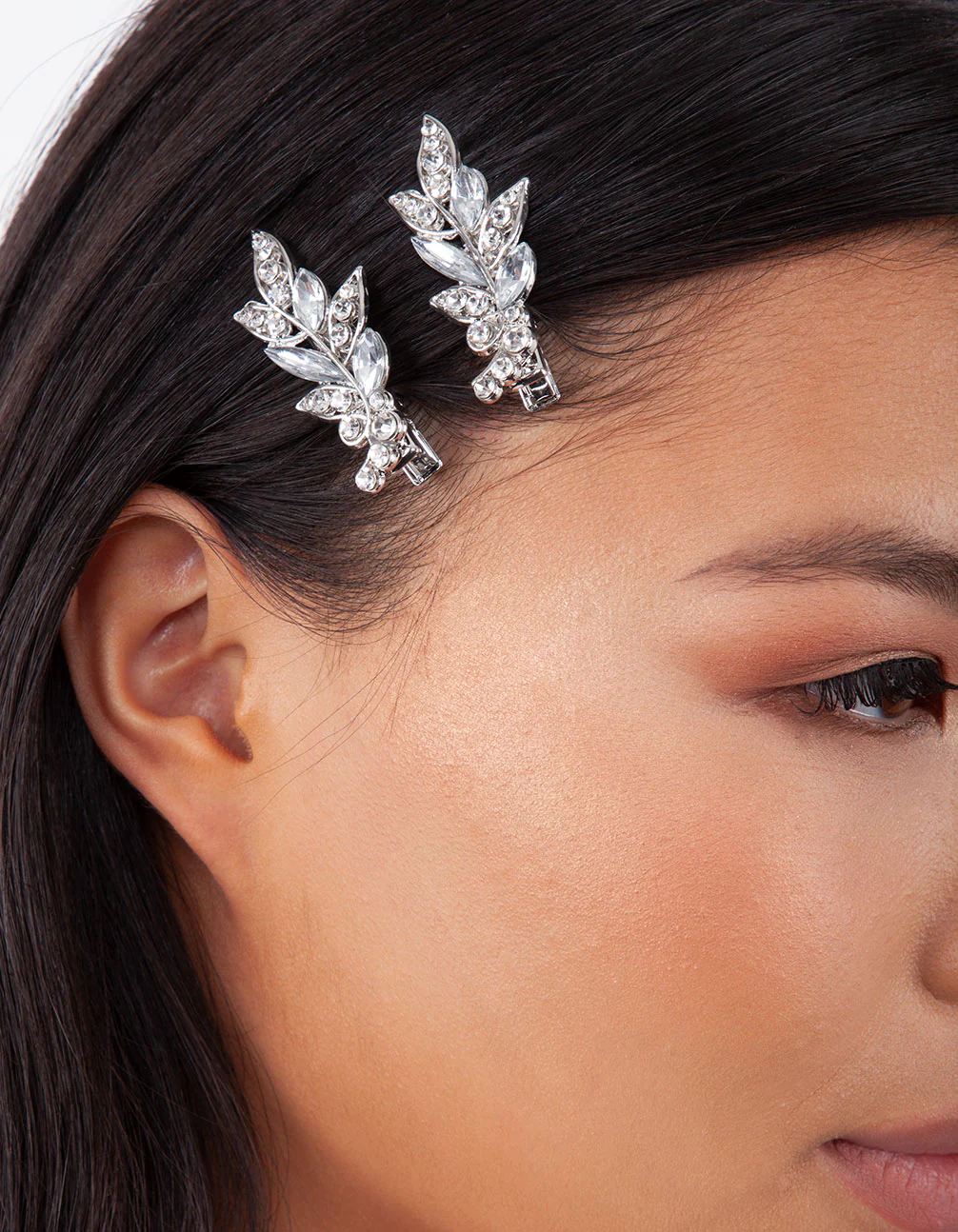 Silver Diamante Leaf Clip Pack - Image 3
