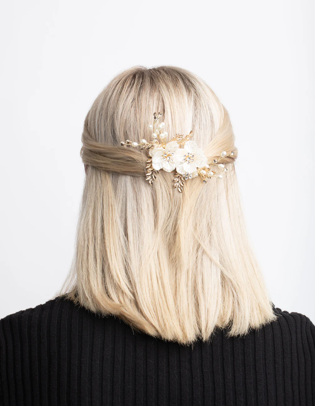 Gold Pearlised Flower Comb - Image 2