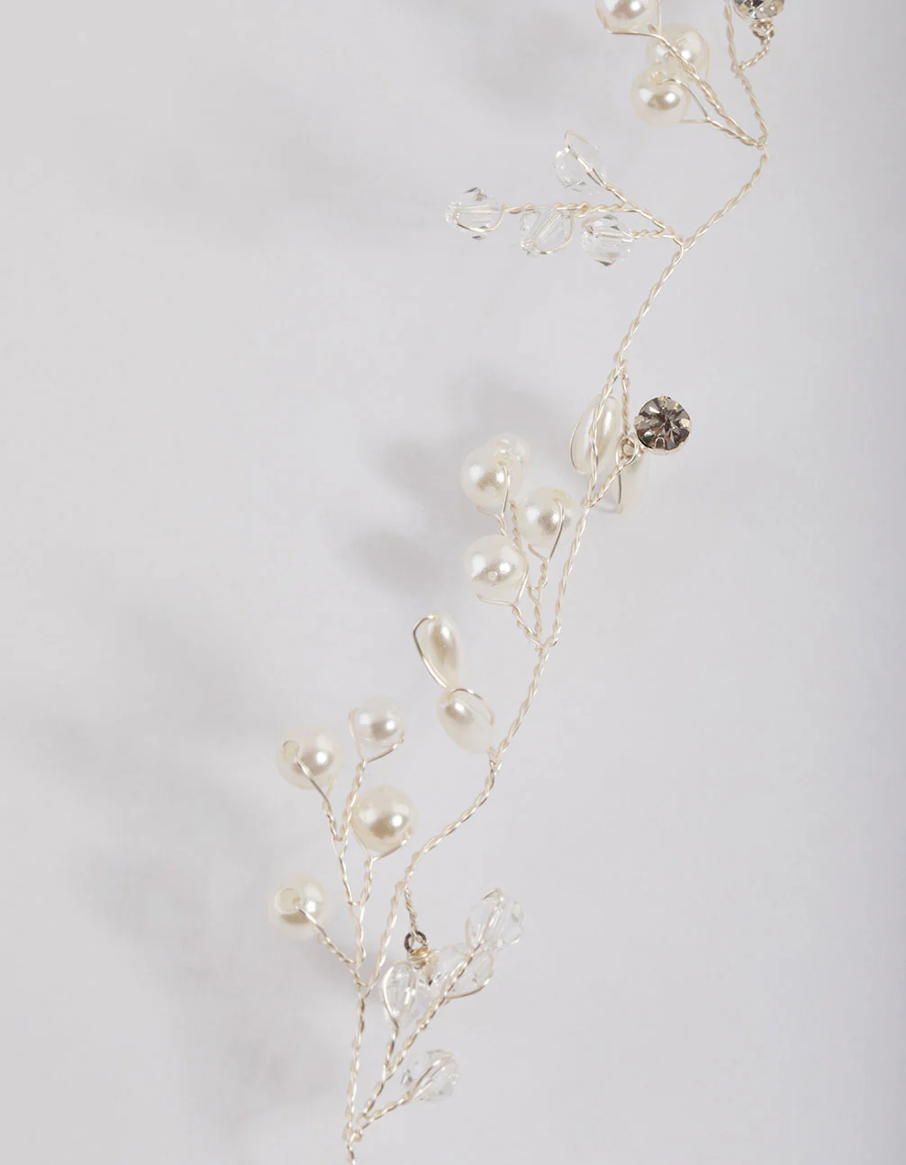 Silver Diamante & Pearl Hair Drape - Image 3