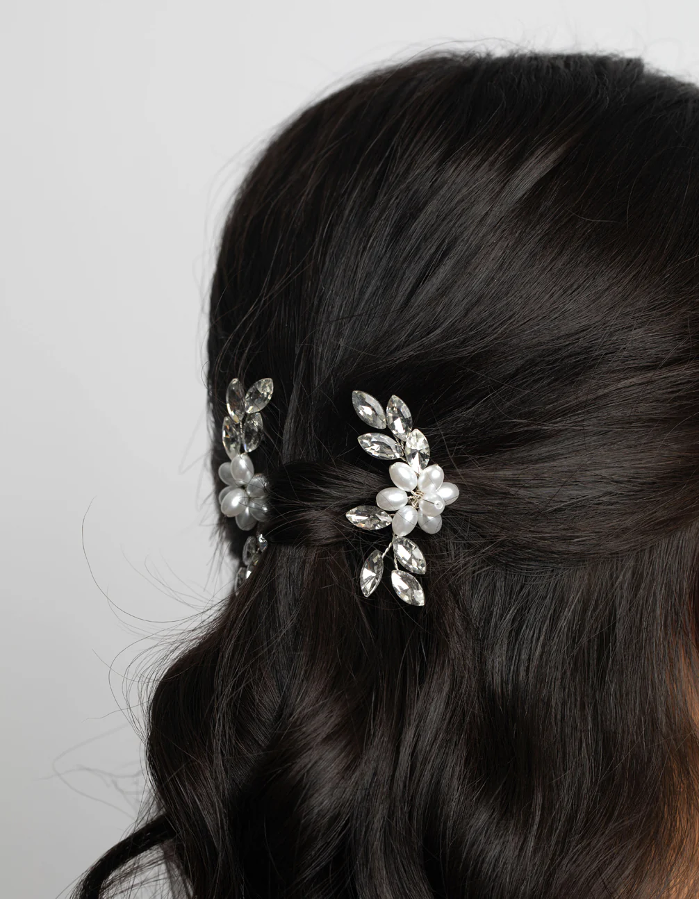 Silver Pearl Flower Diamante Pin Pack - Image 2