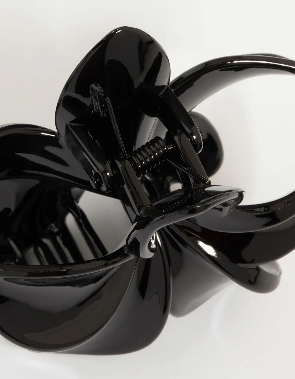 Black Ombre Frangipani Claw Clip - Image 2