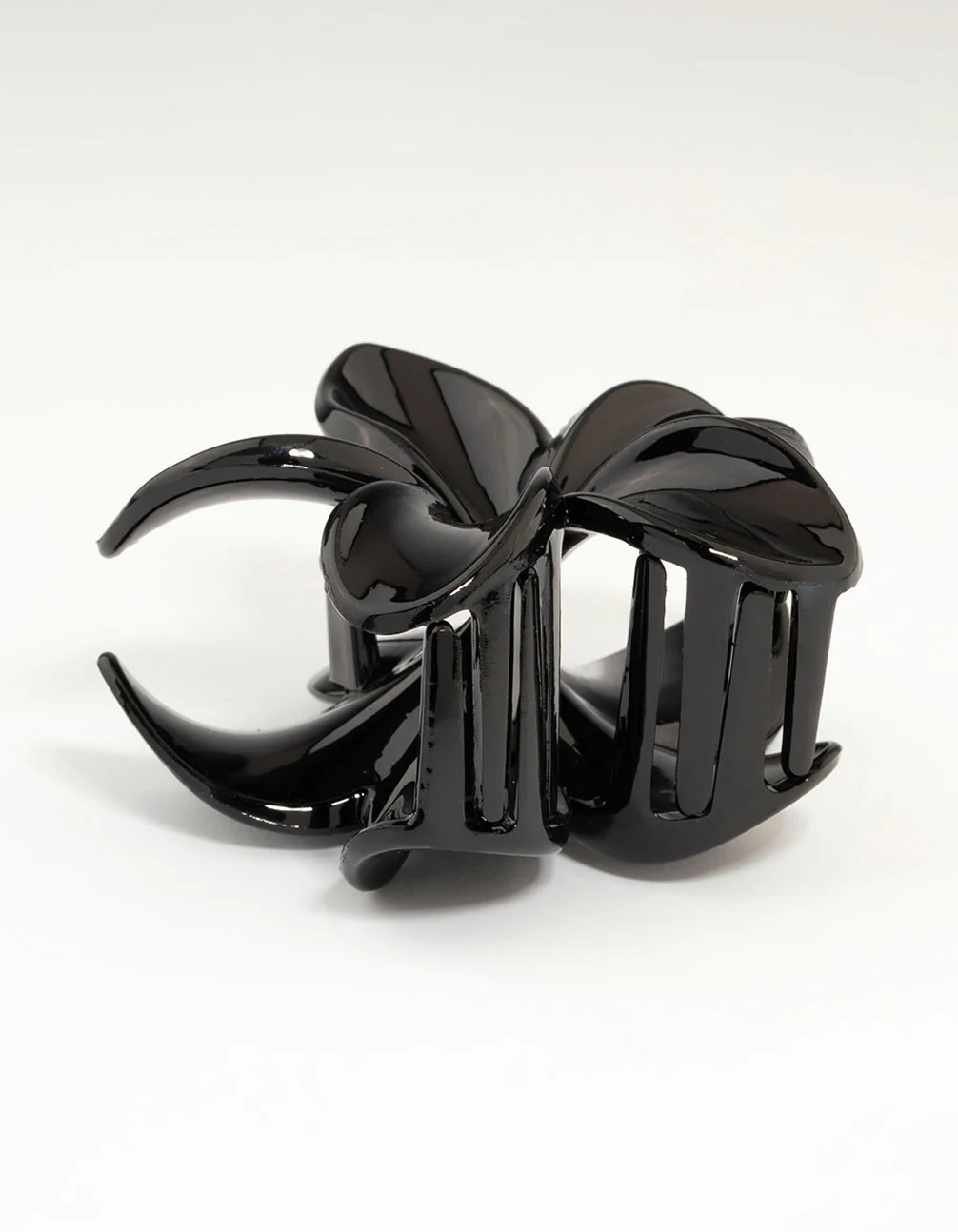 Black Ombre Frangipani Claw Clip - Image 3