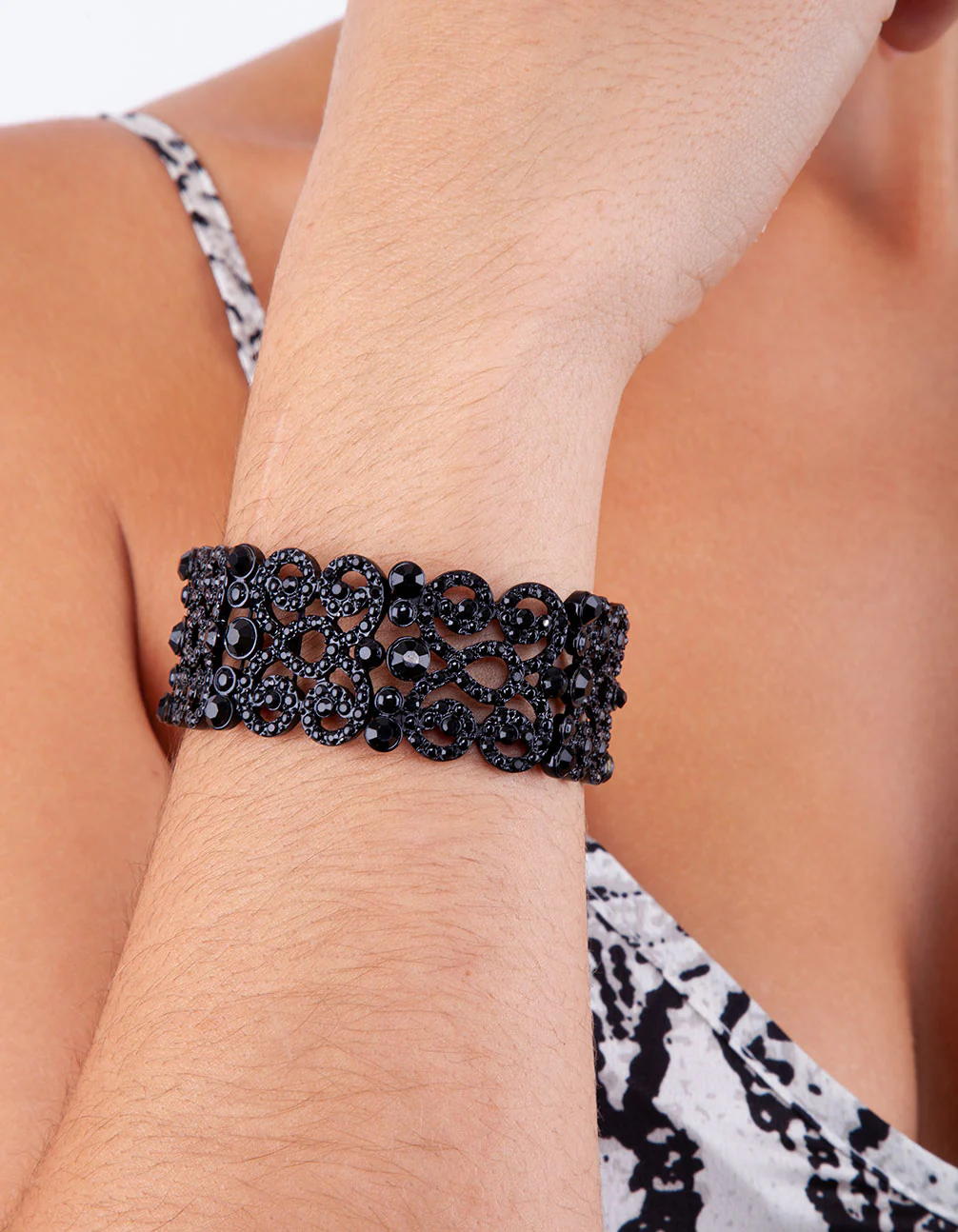Black Filigree Swirl Stretch Bangle - Image 2