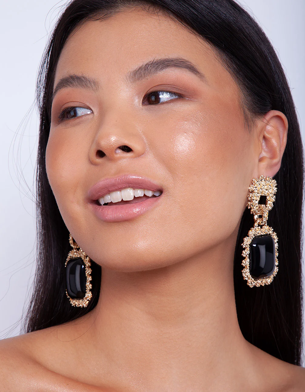 Gold Textured Black Enamel Drop Earrings - Image 2