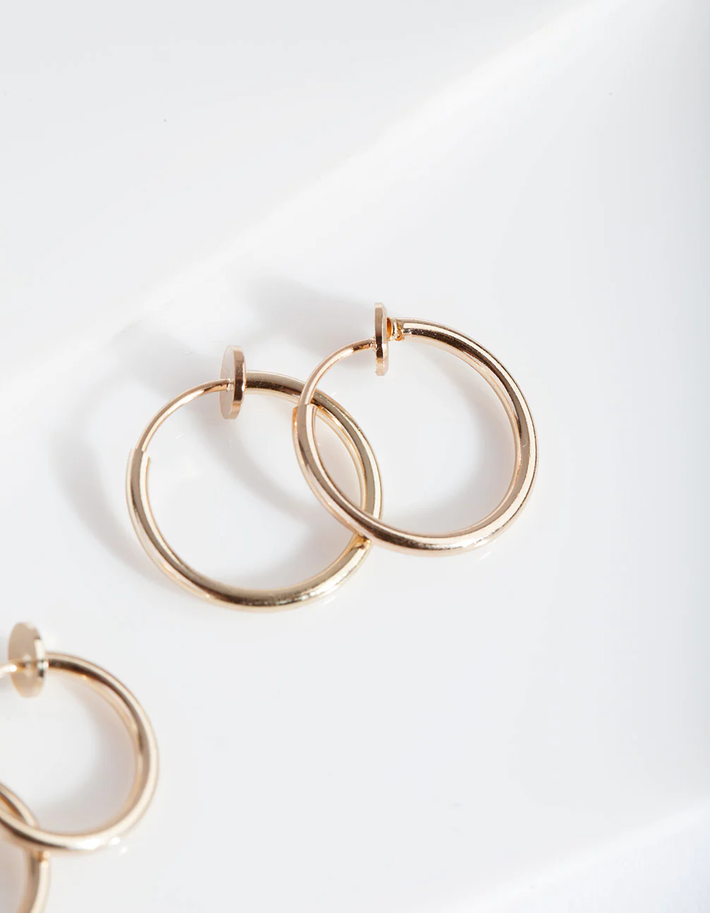 Gold Faux Body Rings 7-Pack - Image 2