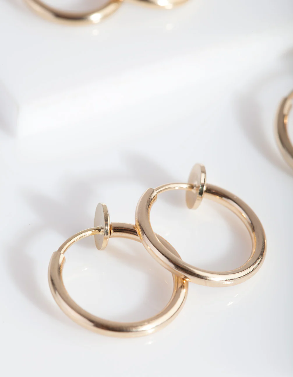 Gold Faux Body Rings 7-Pack - Image 3