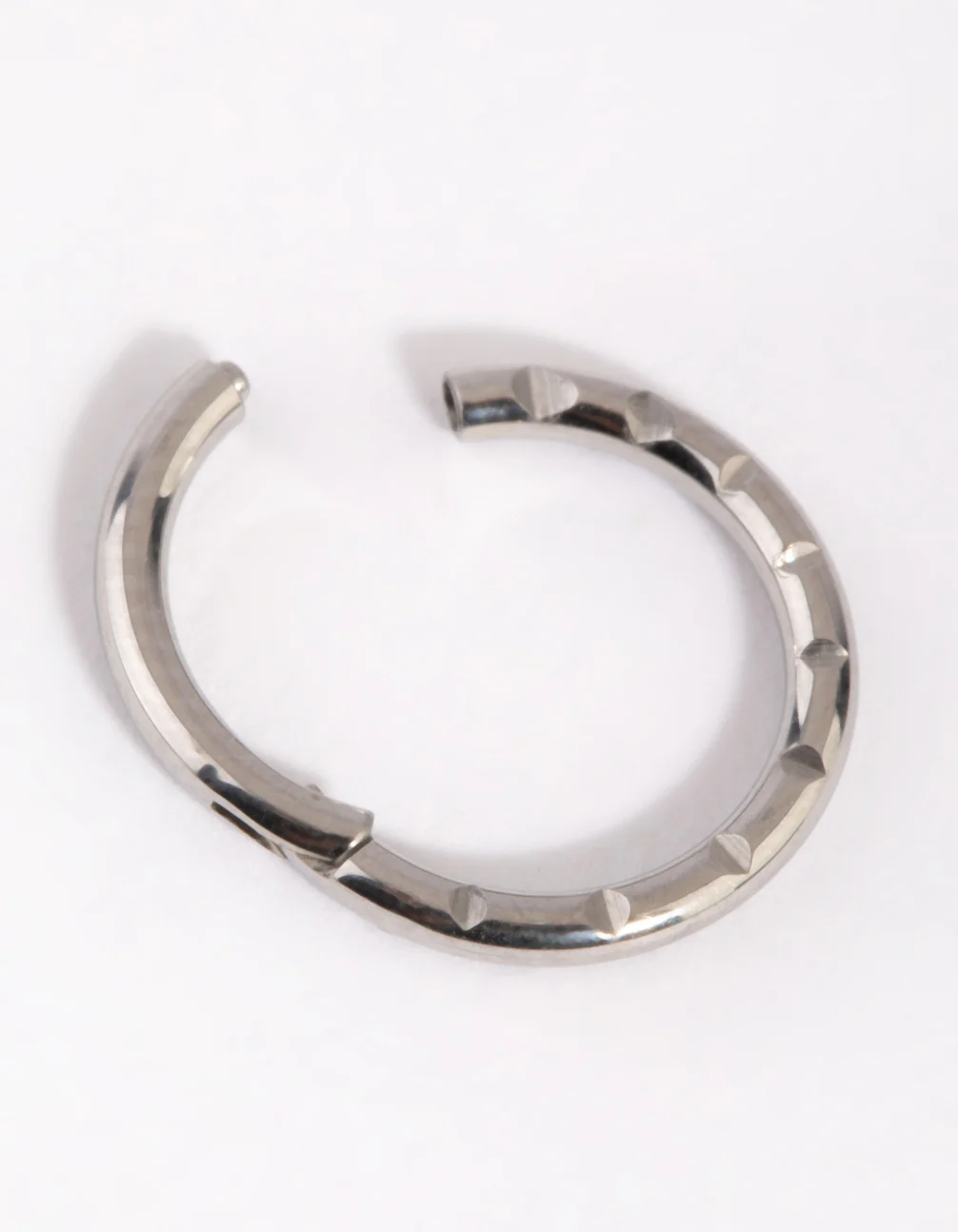 Silver Diamond Cut Hinged Cartilage Ring - Image 2