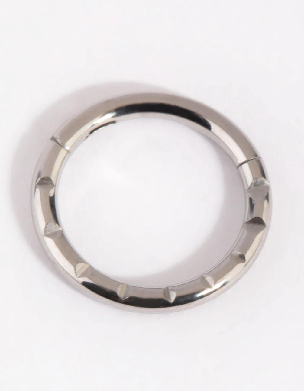 Silver Diamond Cut Hinged Cartilage Ring - Image 3