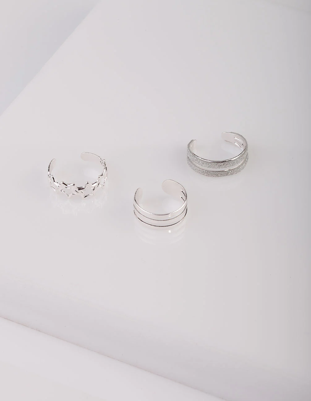 Silver Glitter Star Toe Ring Pack - Image 2