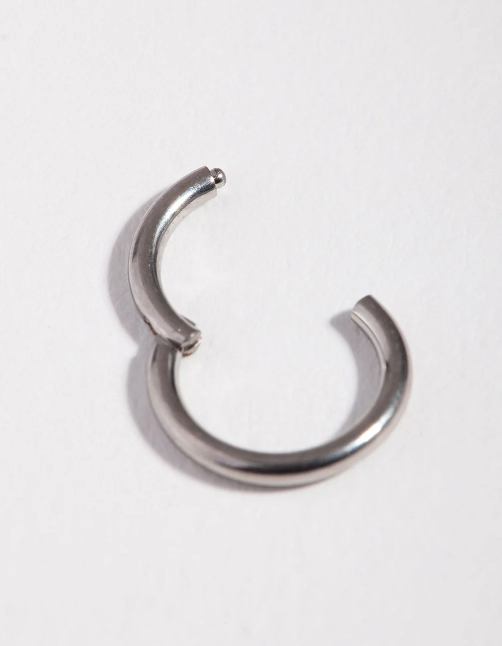 Titanium 7mm Clicker Ring - Image 2