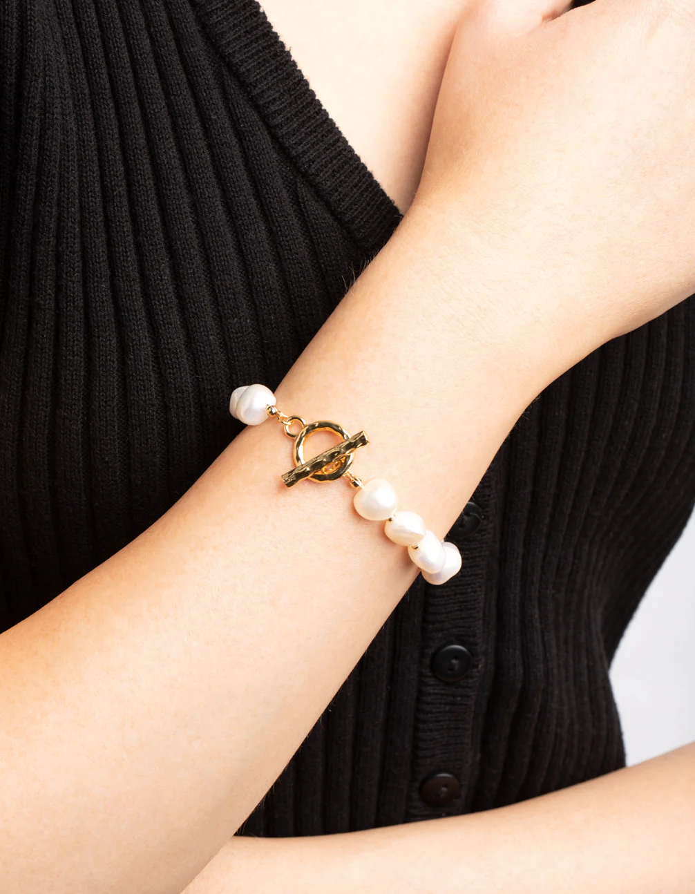 Gold Plated Freshwater Pearl Molten Fob Bracelet - Image 2