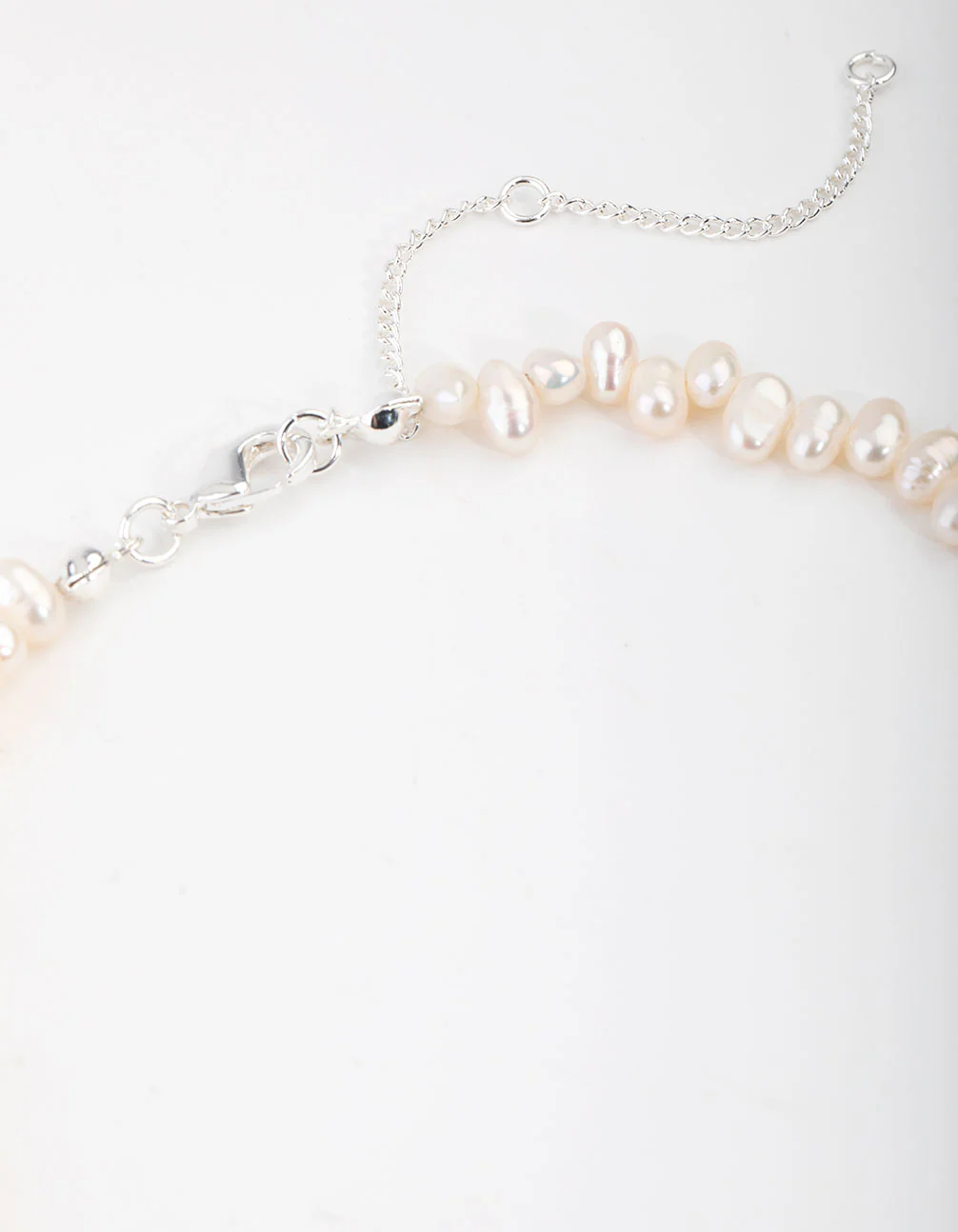 Silver Plated Freshwater Pearl Short Necklace - Image 3