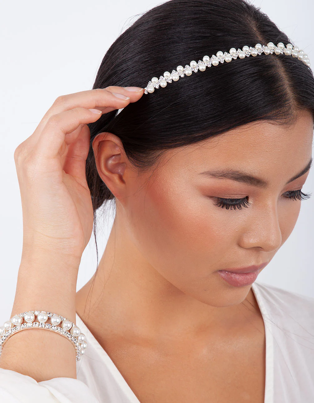 Diamante & Pearl Headband - Image 2