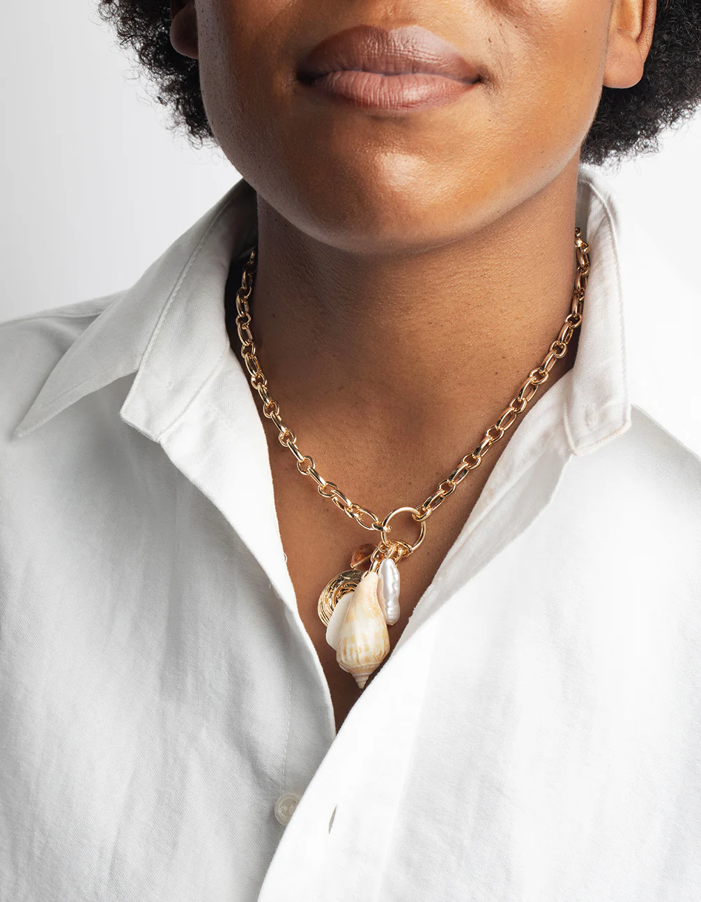 Gold Shell & Pearl Pendant Necklace - Image 2