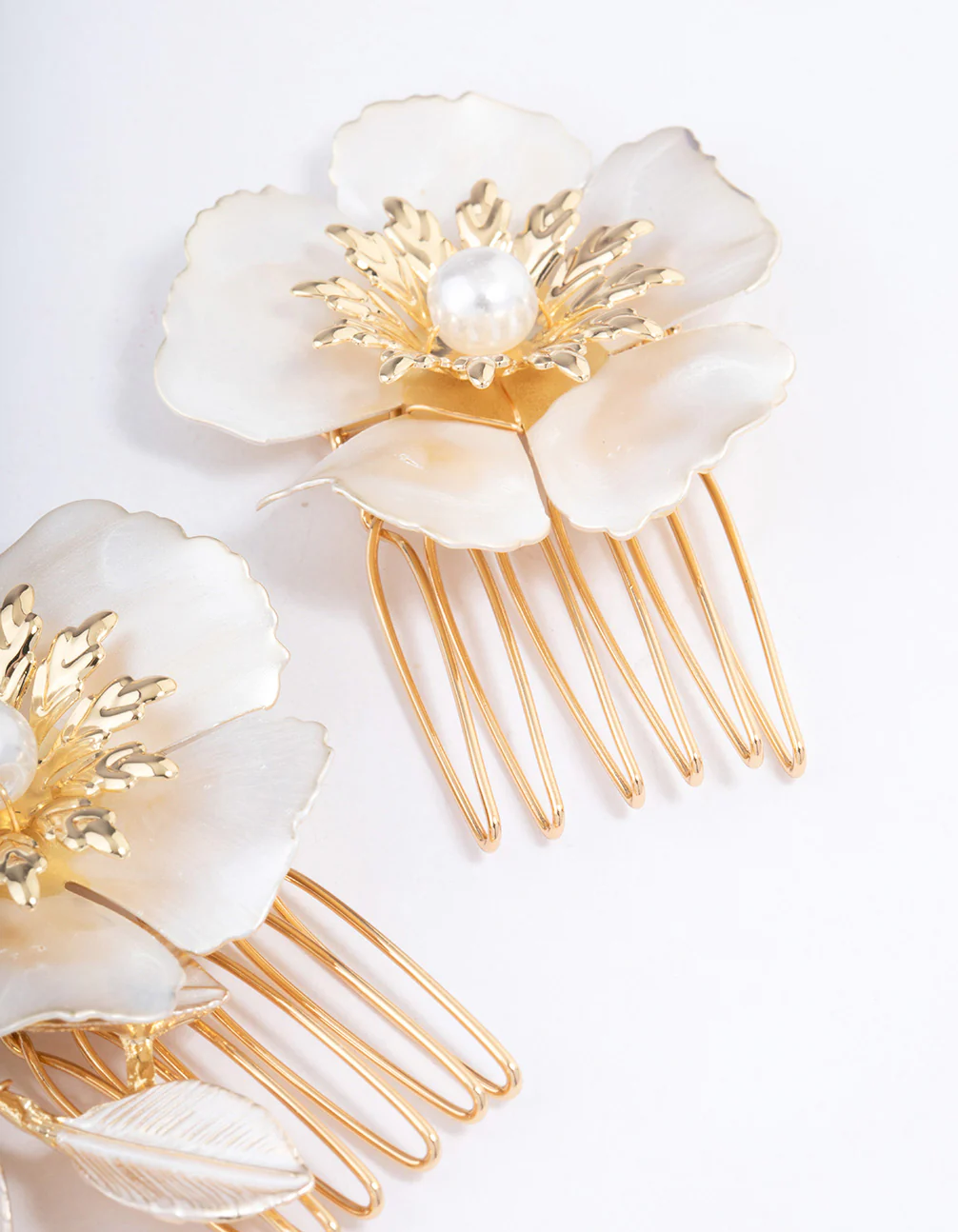 Gold Pearl Flower Comb Pack - Image 3