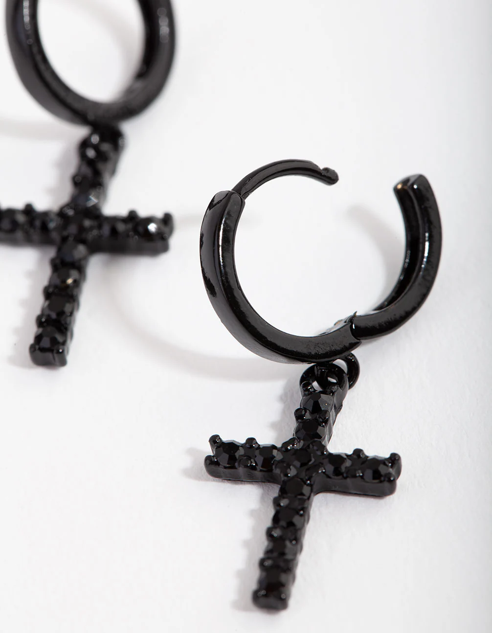 Matte Diamante Cross Huggie Earrings - Image 3
