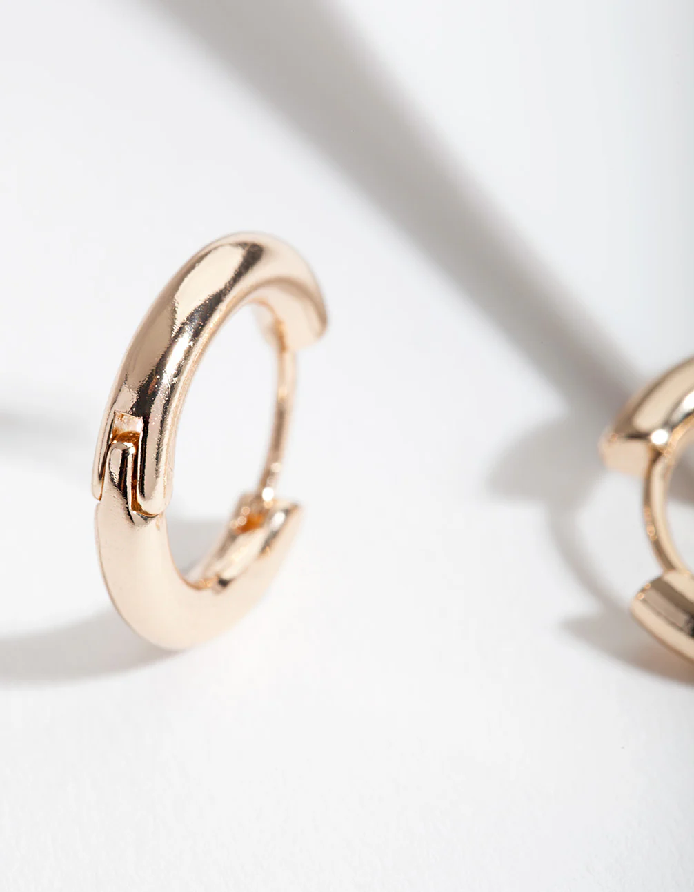 Gold 20mm Small Polished Hoop Earrings - Image 2