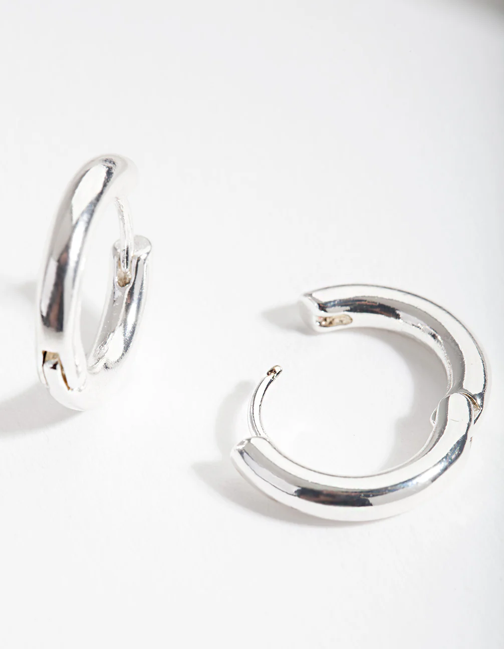Silver Simple Polished Hoop Earrings - Image 3
