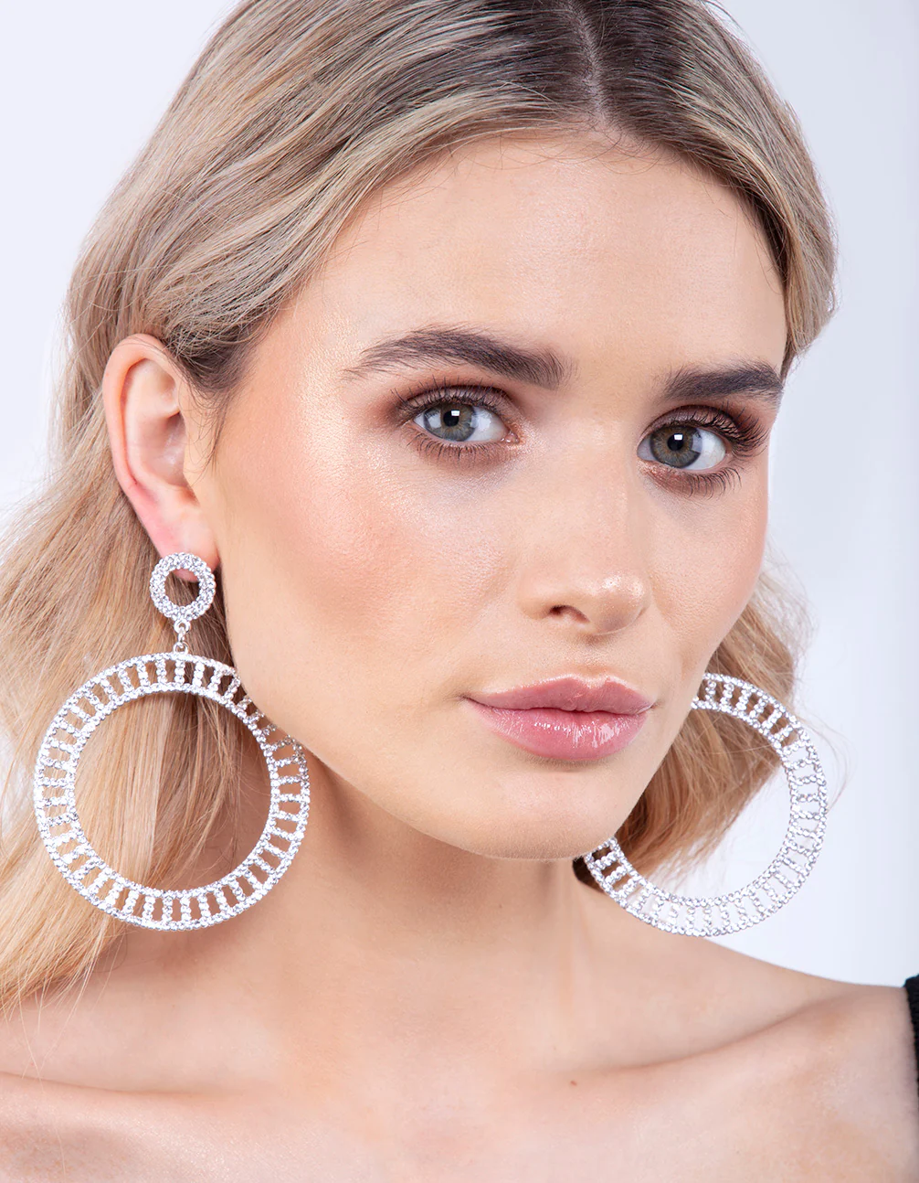 Silver Diamante Cutout Disc Earrings - Image 4