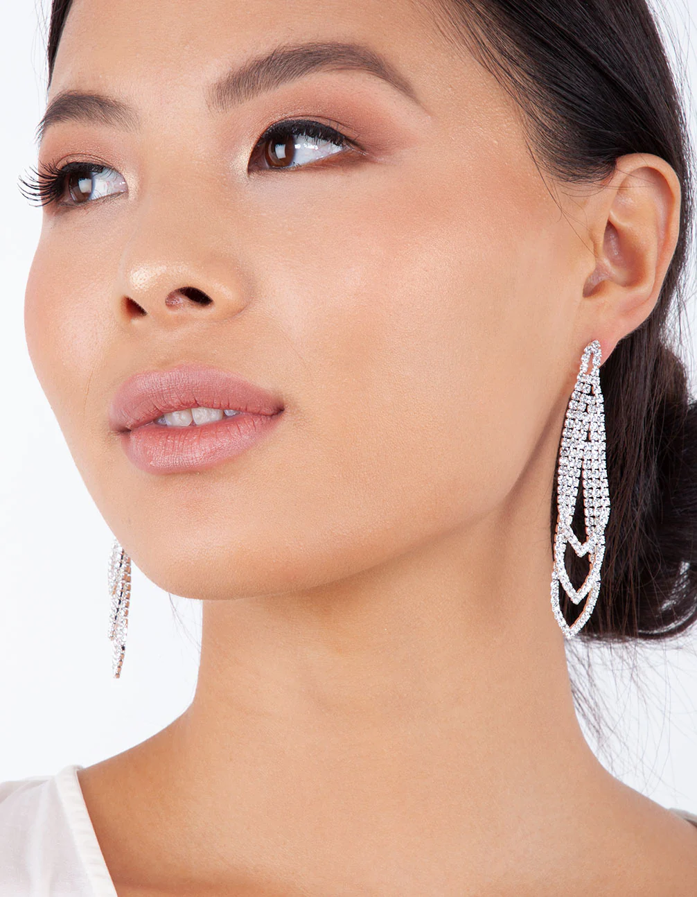 Silver Gradual Loop Cup Chain Earrings - Image 2