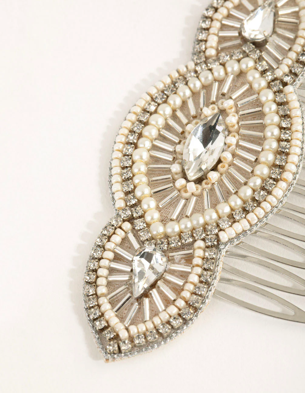 Dainty Embossed Detailed Comb - Image 2