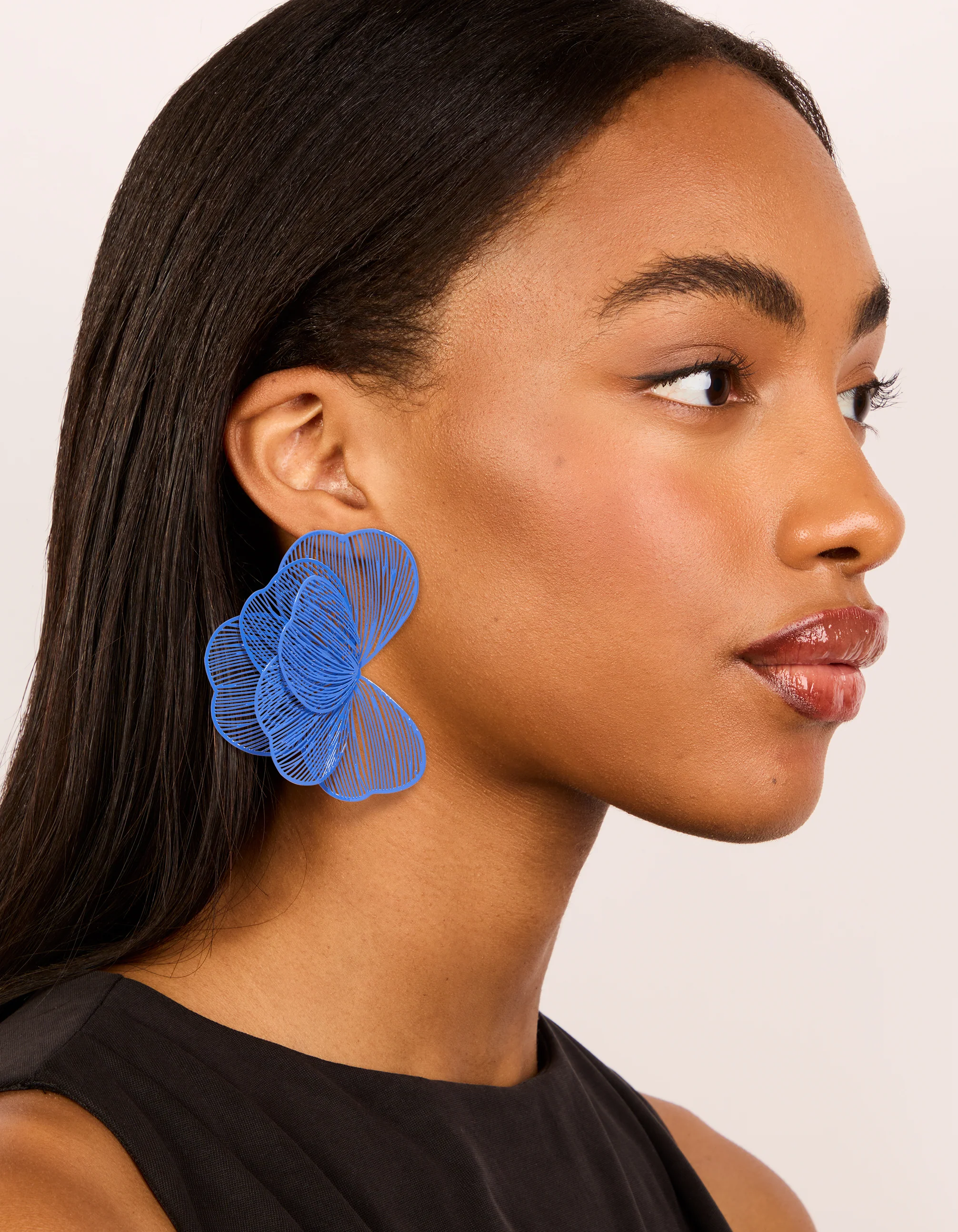 Dark Blue Coated Metal Wire Petal Stud Earrings - Image 3