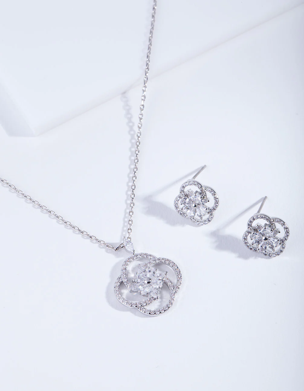 Diamond Simulant Twist Flower Jewellery Set - Image 2