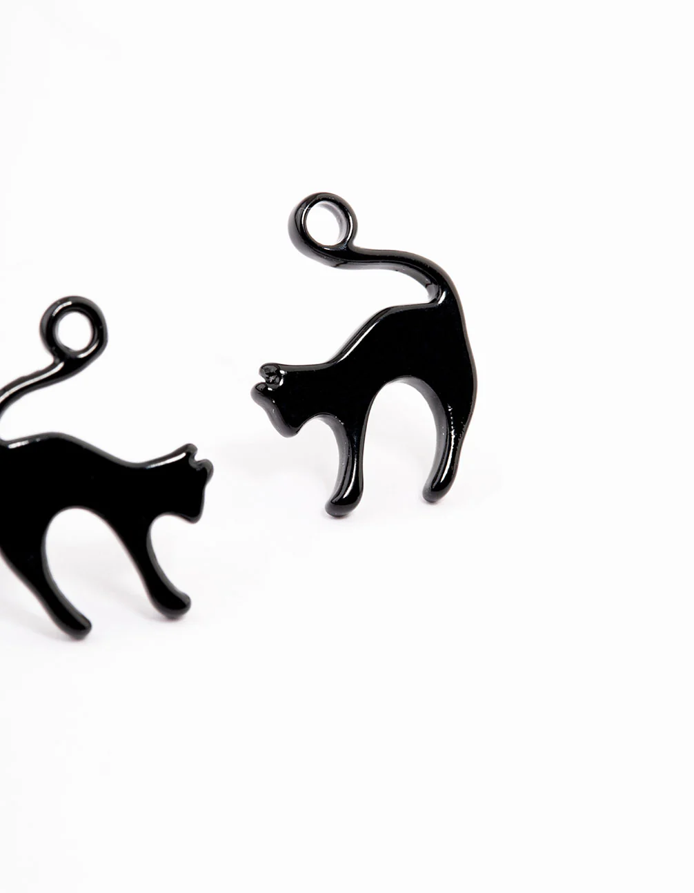 Acrylic Black Cat Stud Earrings - Image 3