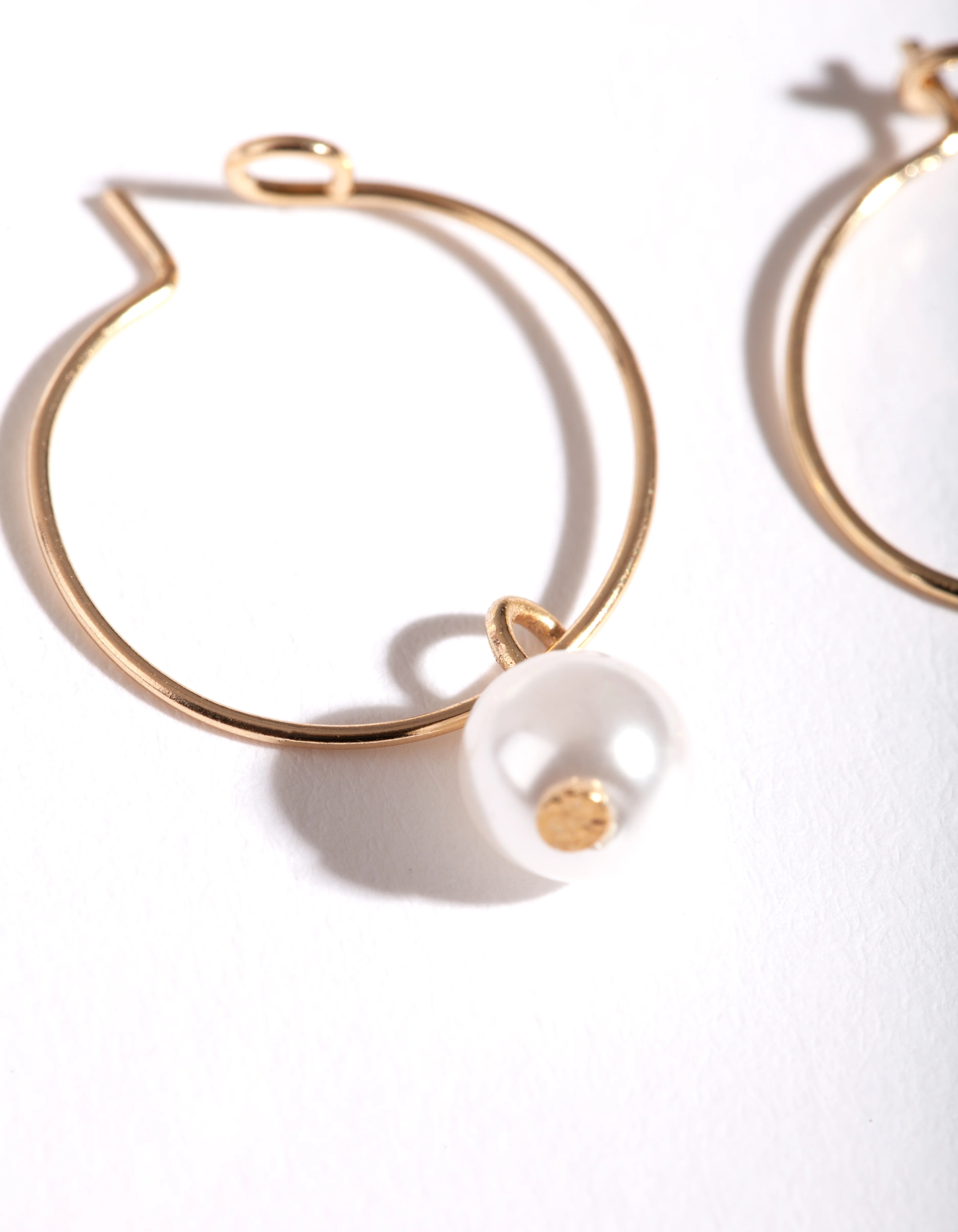 Gold 3mm Pearl Hoop Earrings - Image 8