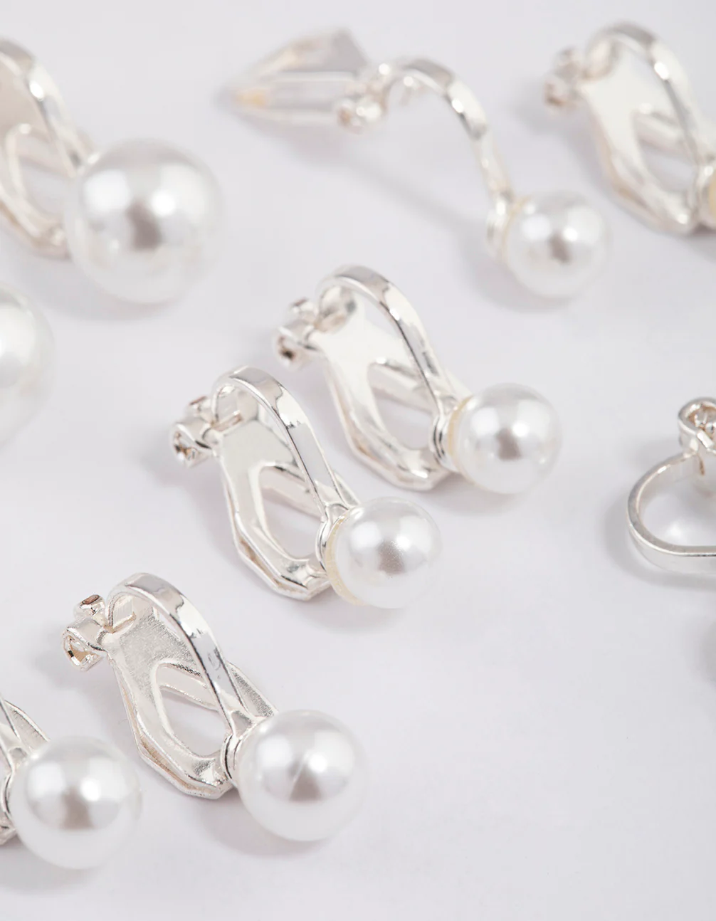 Silver Graduating Pearl Clip On Earrings 5-Pack - Image 3