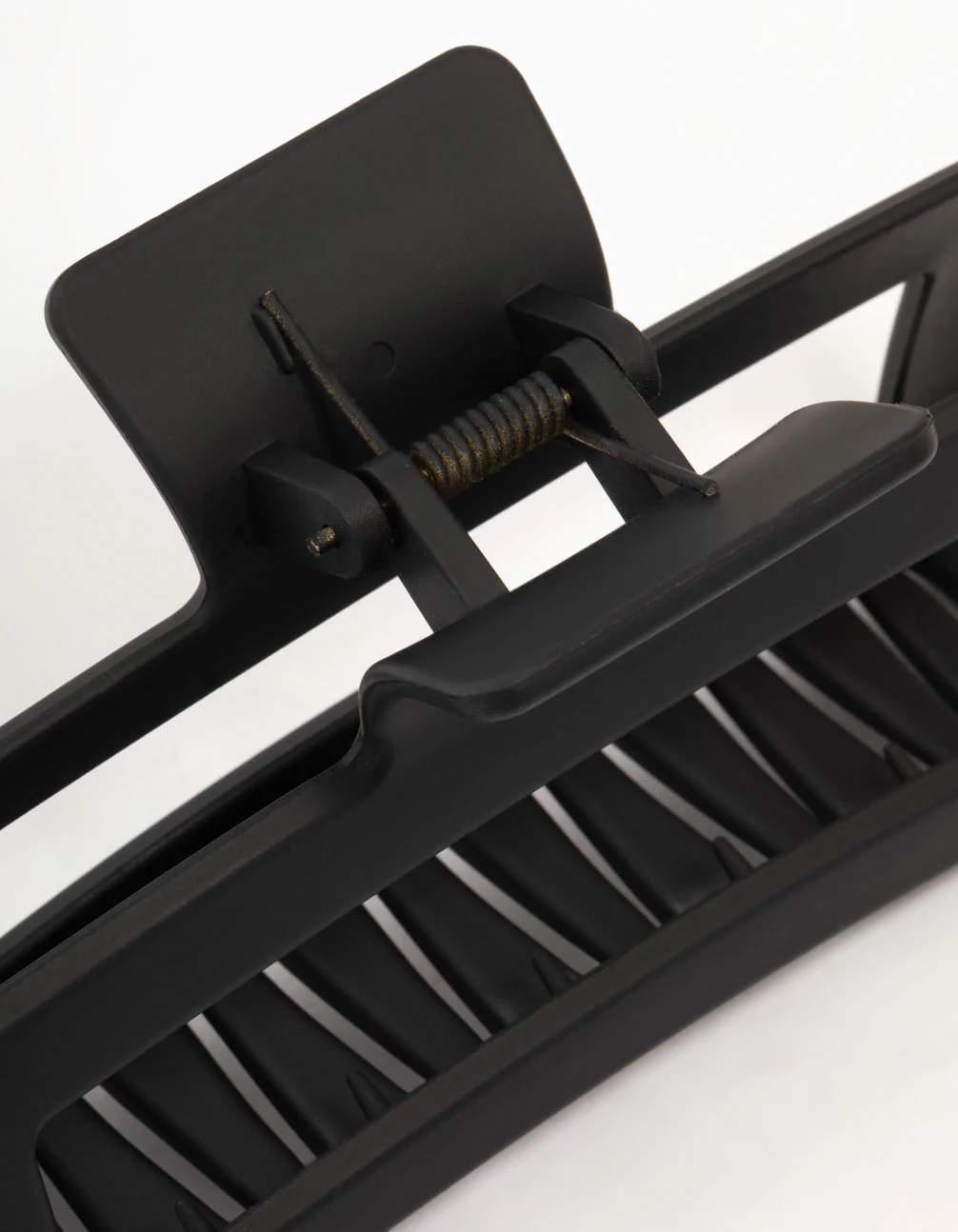 Extra Large Black Coated Claw Clip - Image 3