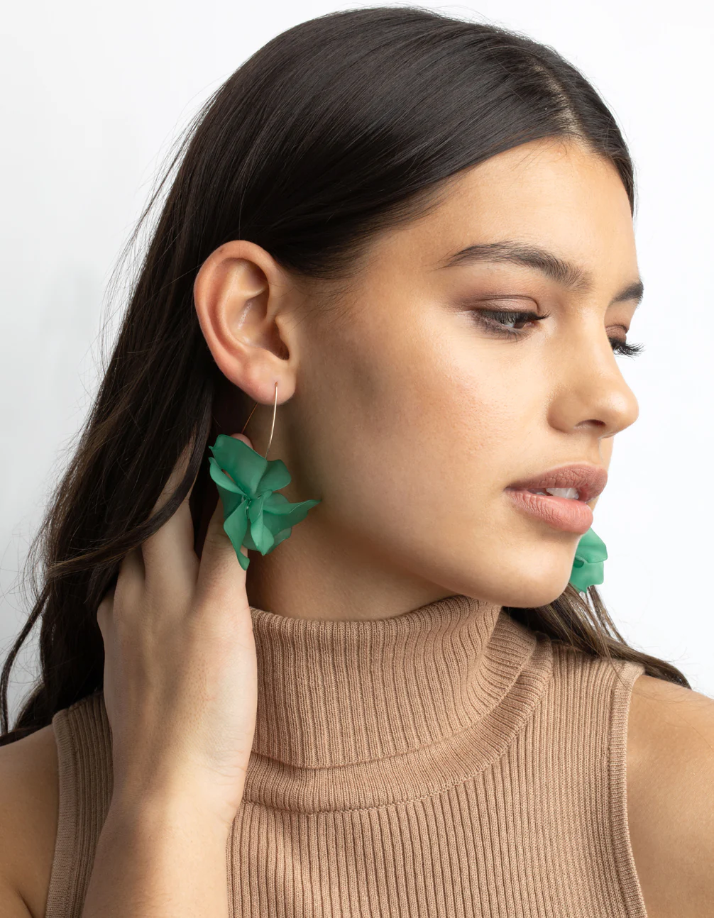 Green Frosted Flower Drop Earrings - Image 5