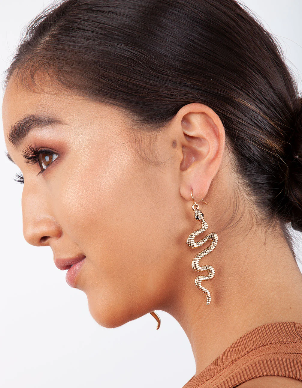 Snake Detailed Hook Earrings - Image 2