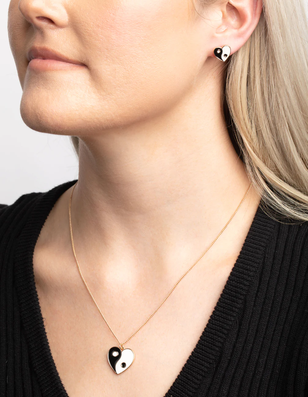 Black & White Yin Yang Necklace & Stud Earrings - Image 2