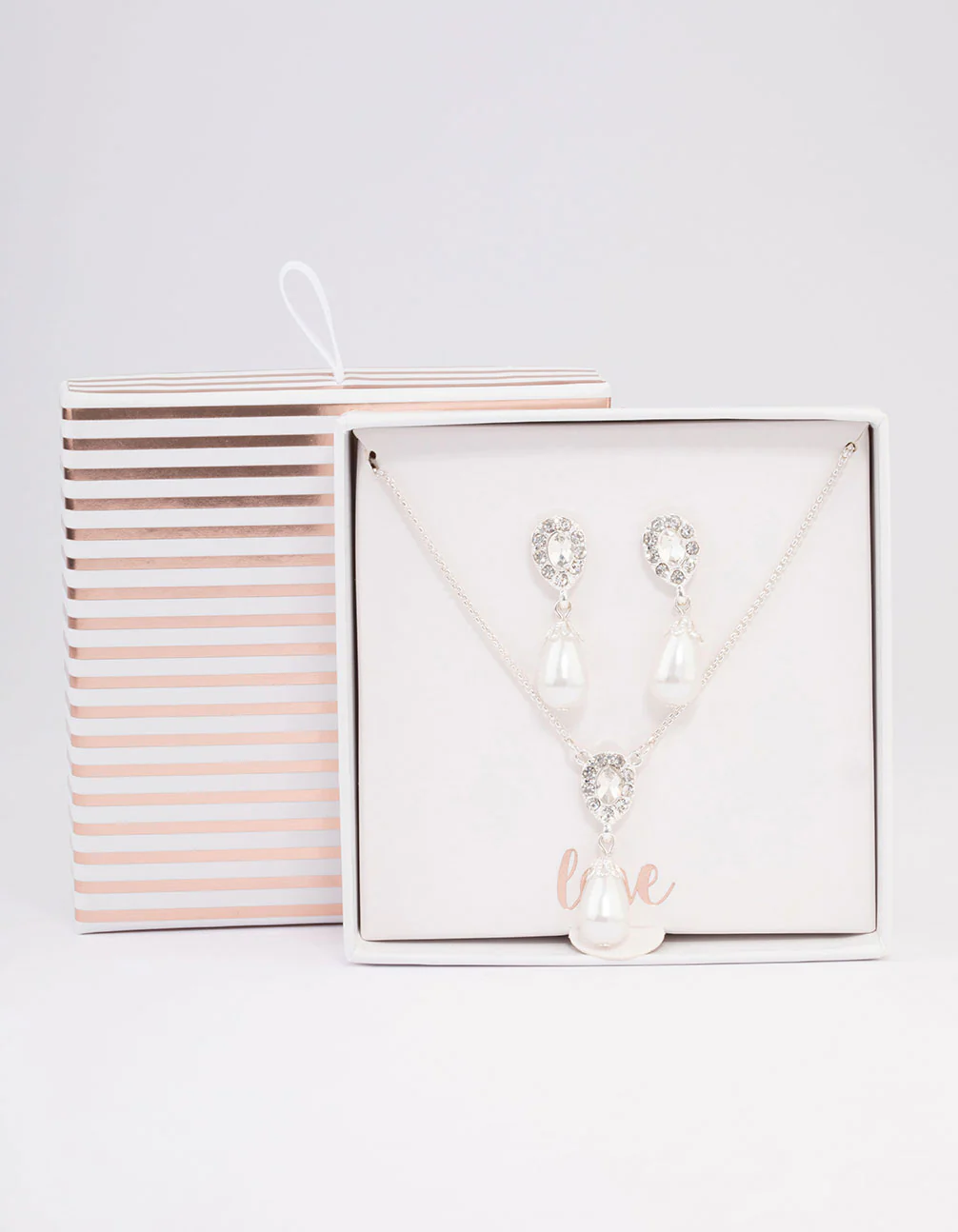 Silver Pearl Halo Drop Jewellery Set - Image 3