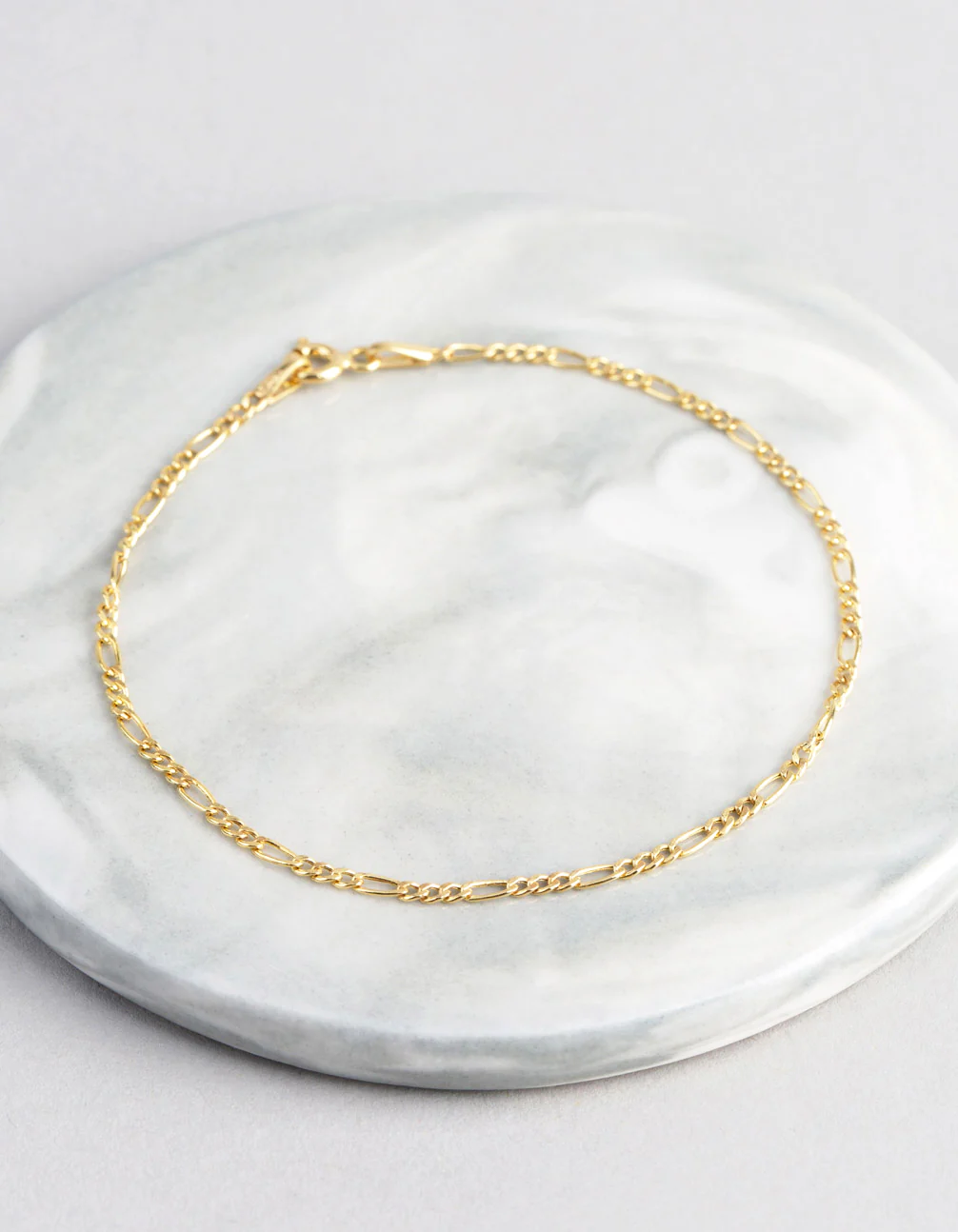 9ct Gold Figaro Chain Bracelet - Image 2