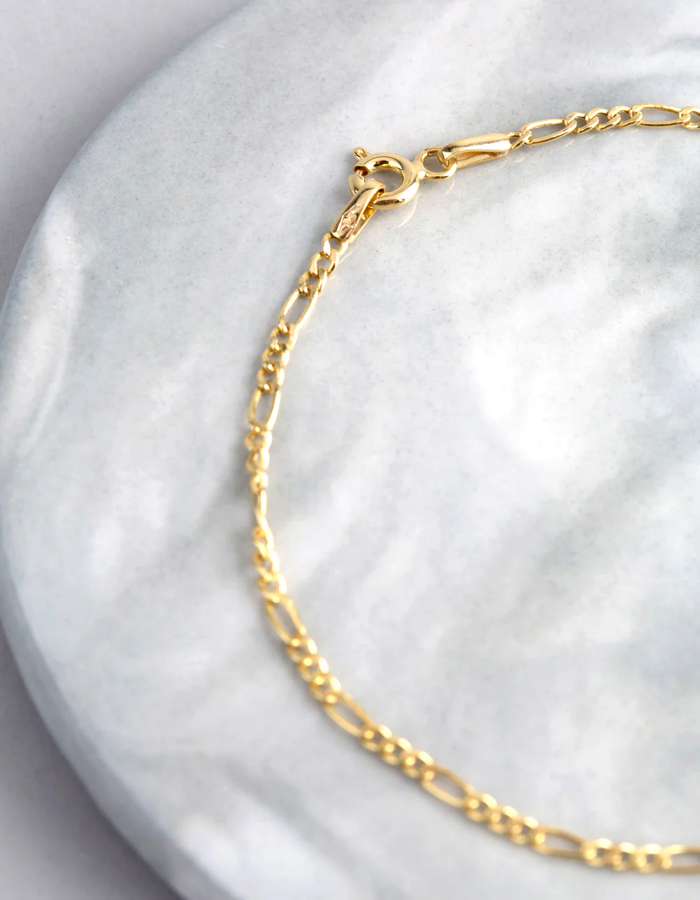 9ct Gold Figaro Chain Bracelet - Image 3