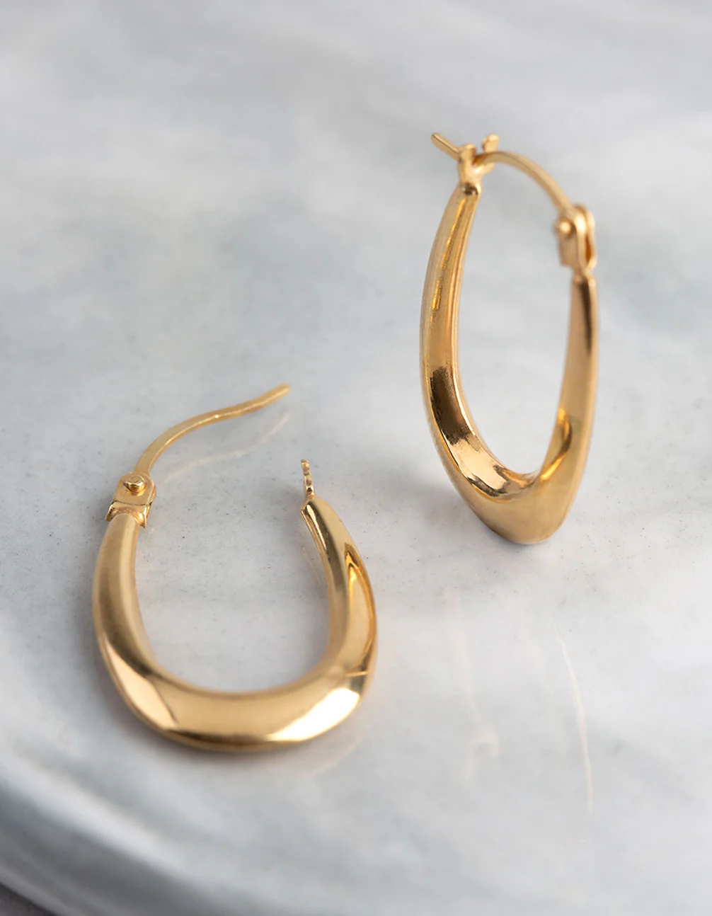 9ct Gold Polished Oval Creole Hoop Earrings - Image 2