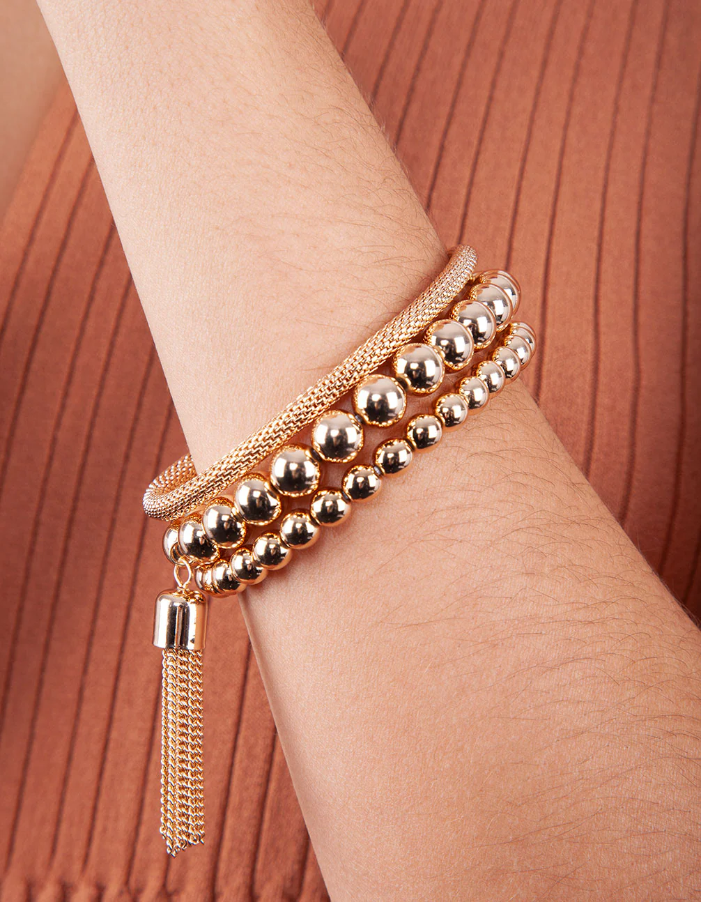 Gold Facet Bead Mesh Bracelet Set - Image 3