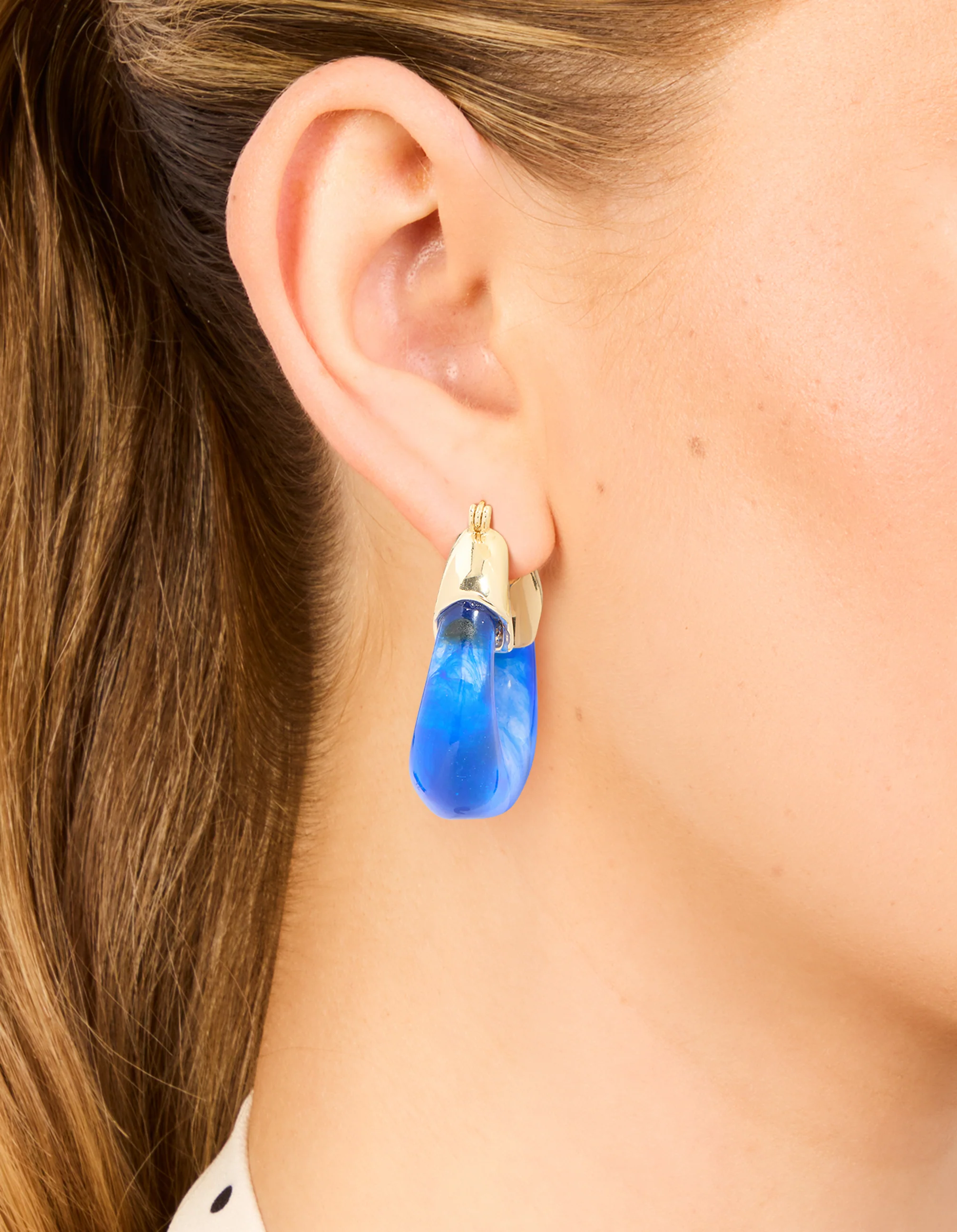 Gold & Blue Resin Square Hoop Earrings. - Image 2
