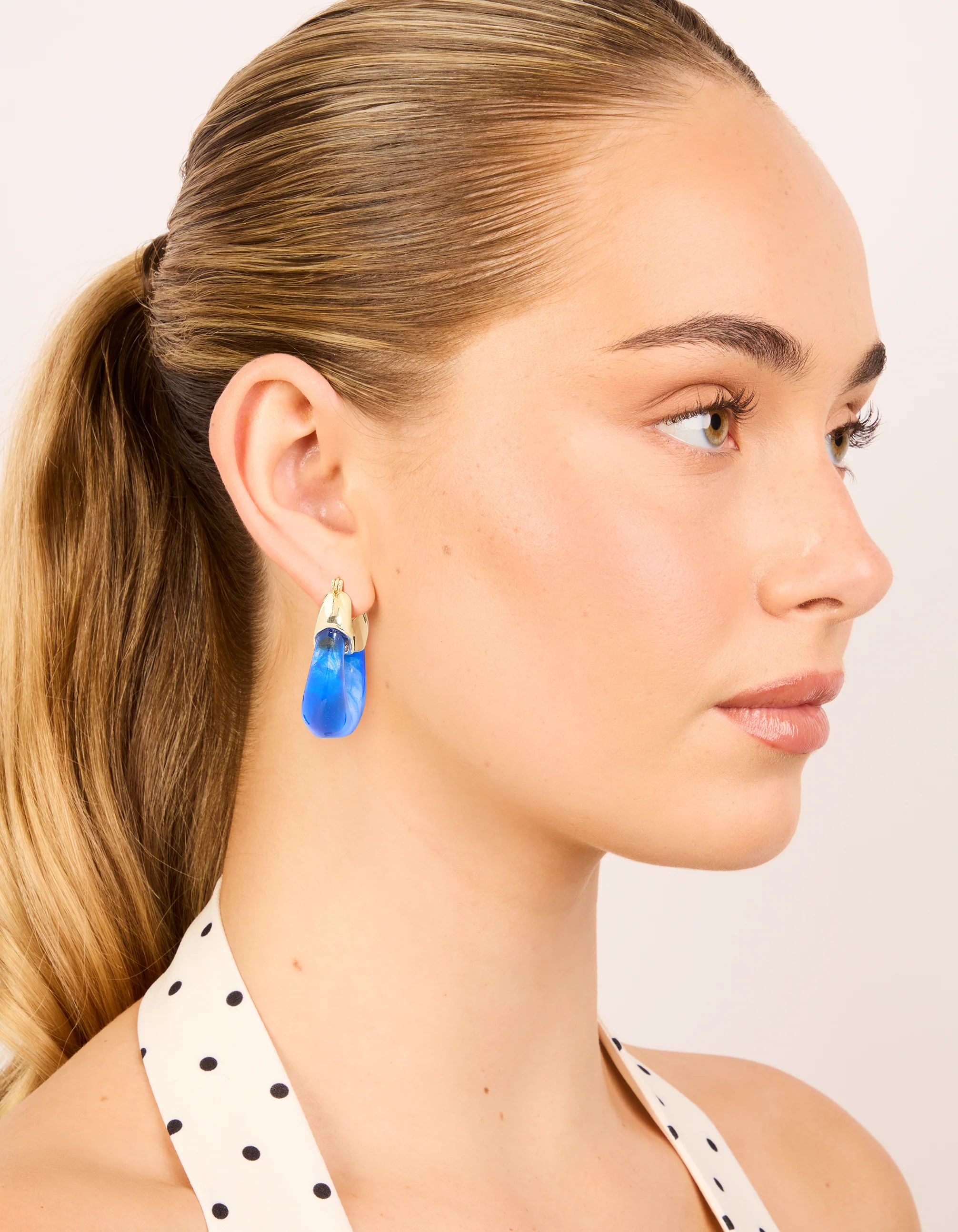 Gold & Blue Resin Square Hoop Earrings. - Image 3