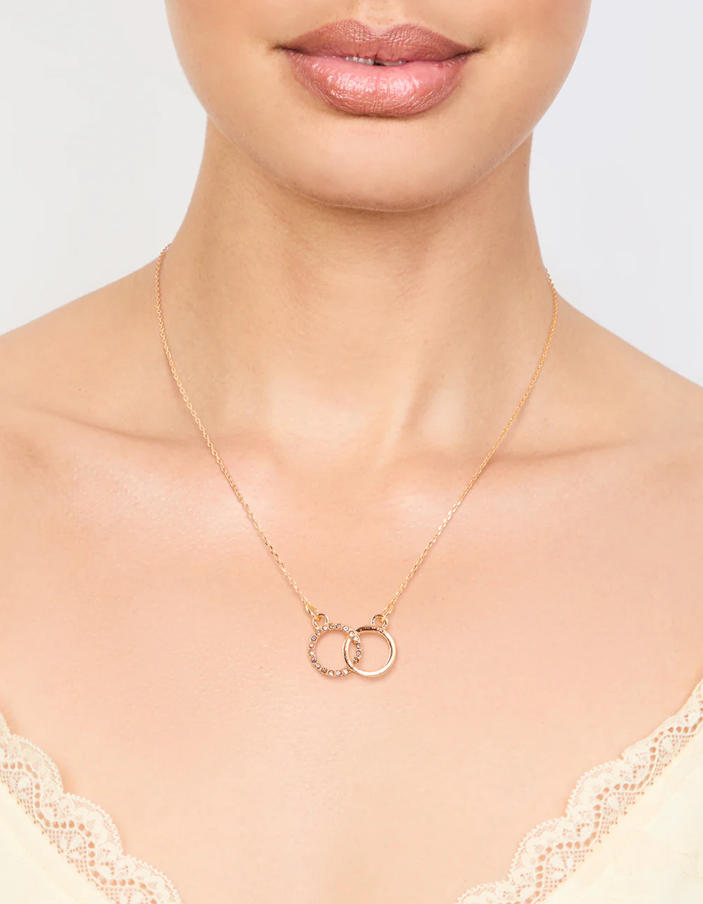 Gold Diamante Double Circle Link Pendant Necklace - Image 2