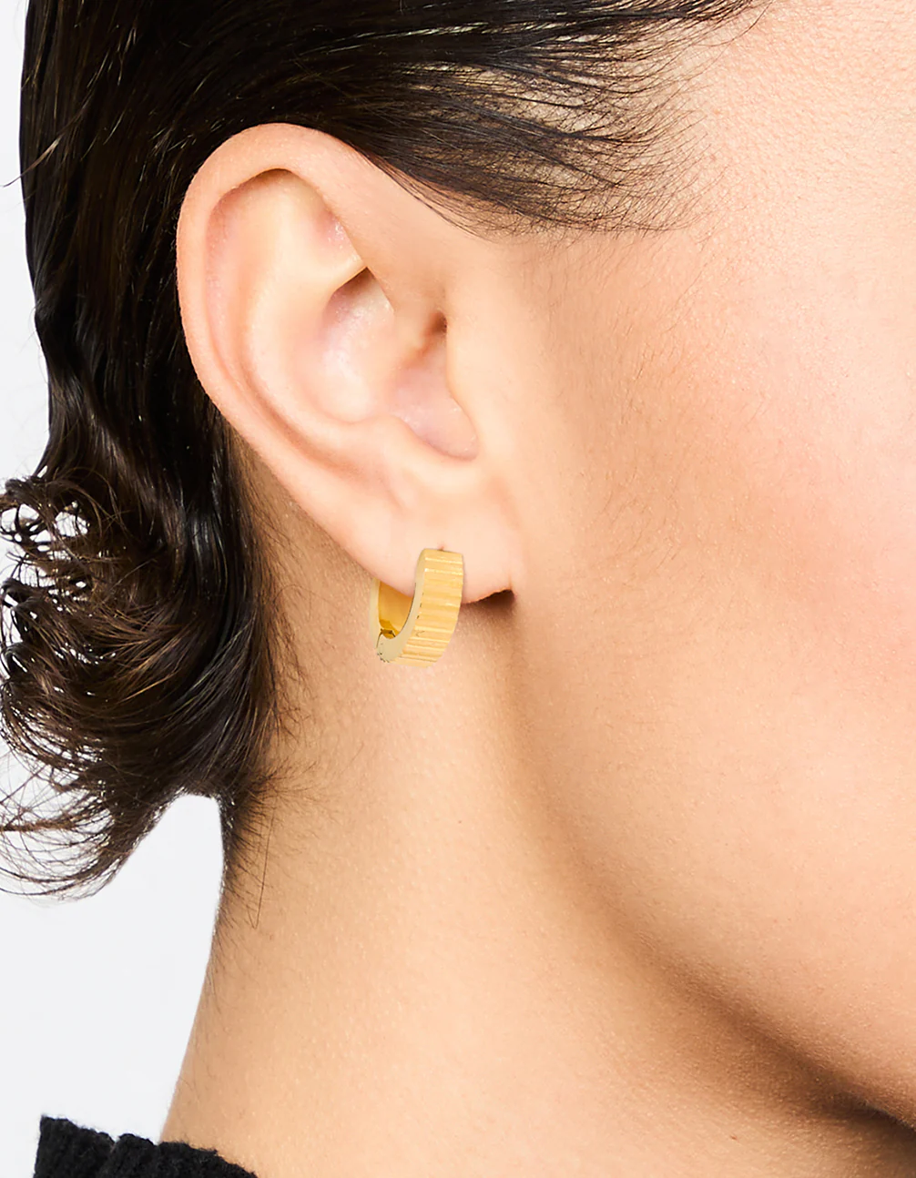 Waterproof Gold Plated Stainless Steel Ribbed Wide Huggie Earrings - Image 2