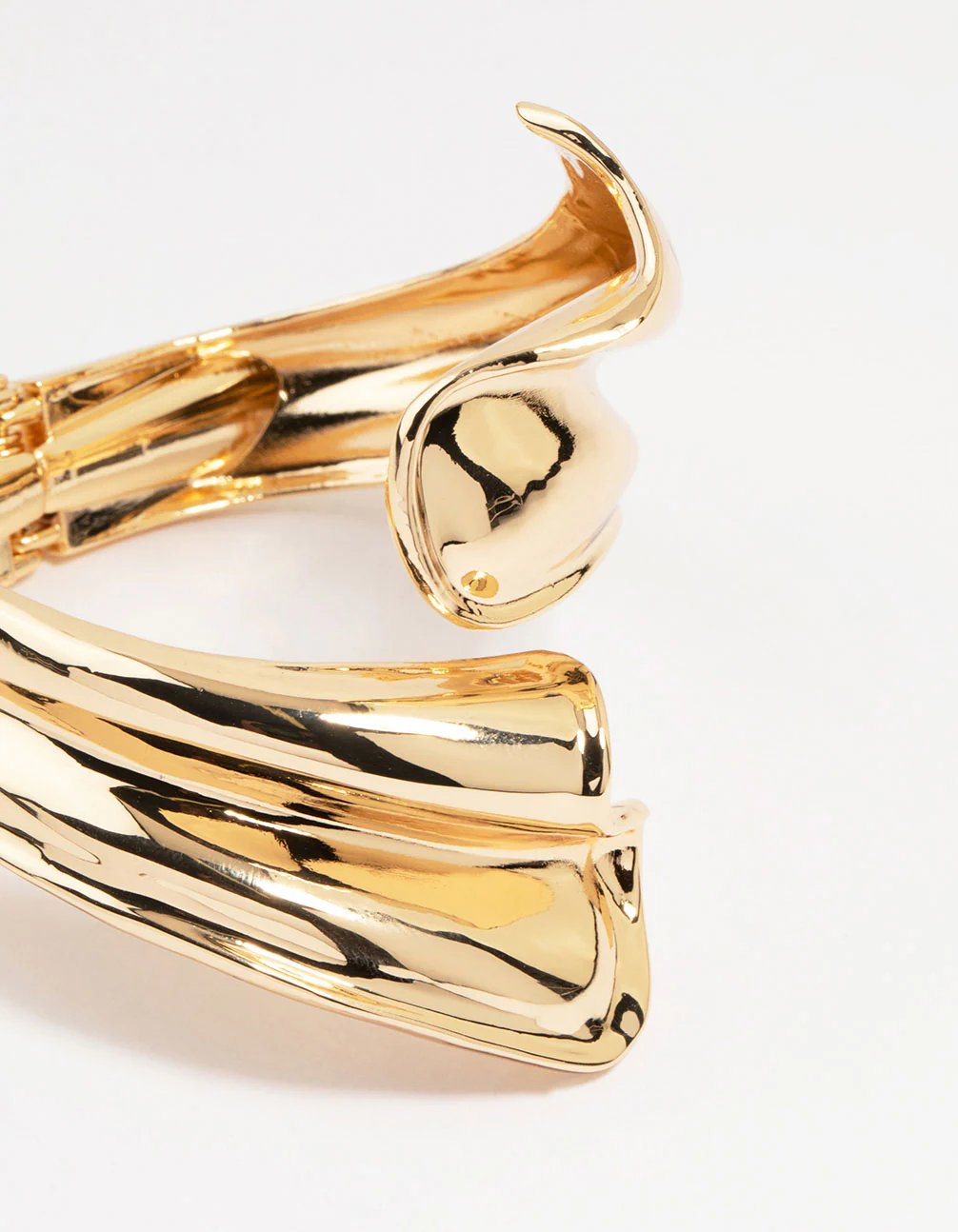 Gold Ribbed Wave Wrap Wrist Cuff - Image 2