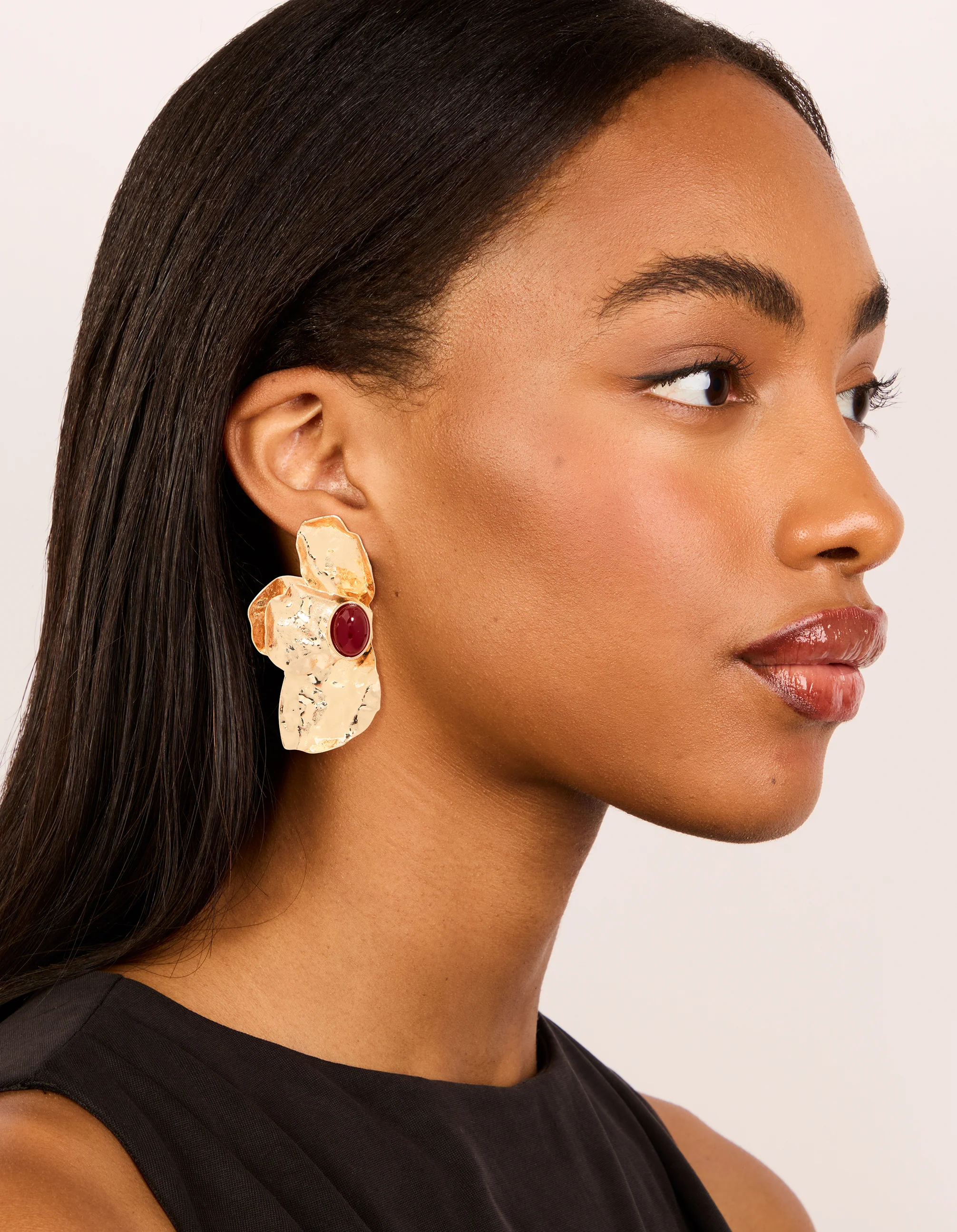 Gold Textured Flower Red Bead Stud Earrings - Image 3